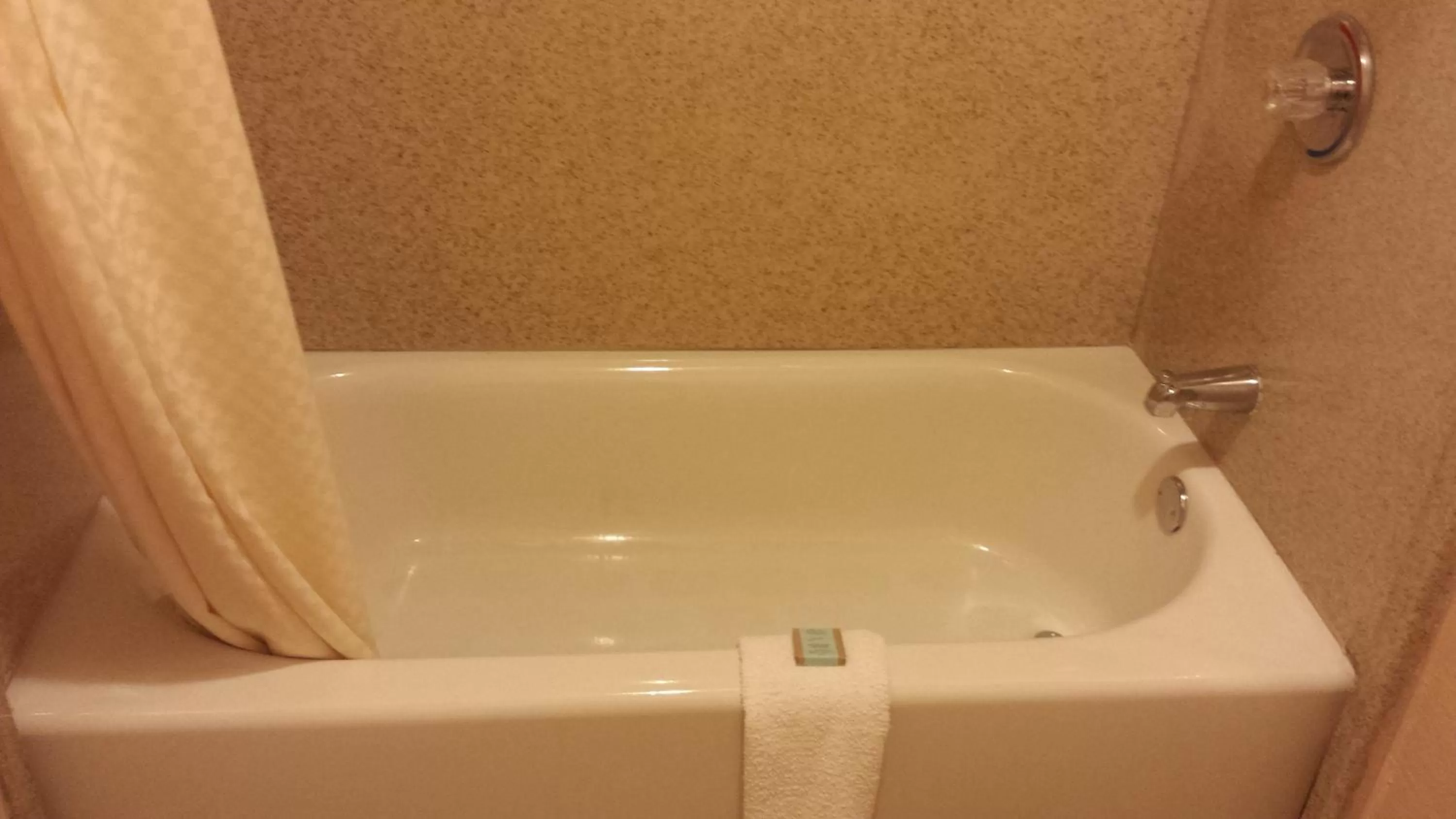 Bathroom in Rodeway Inn Memphis