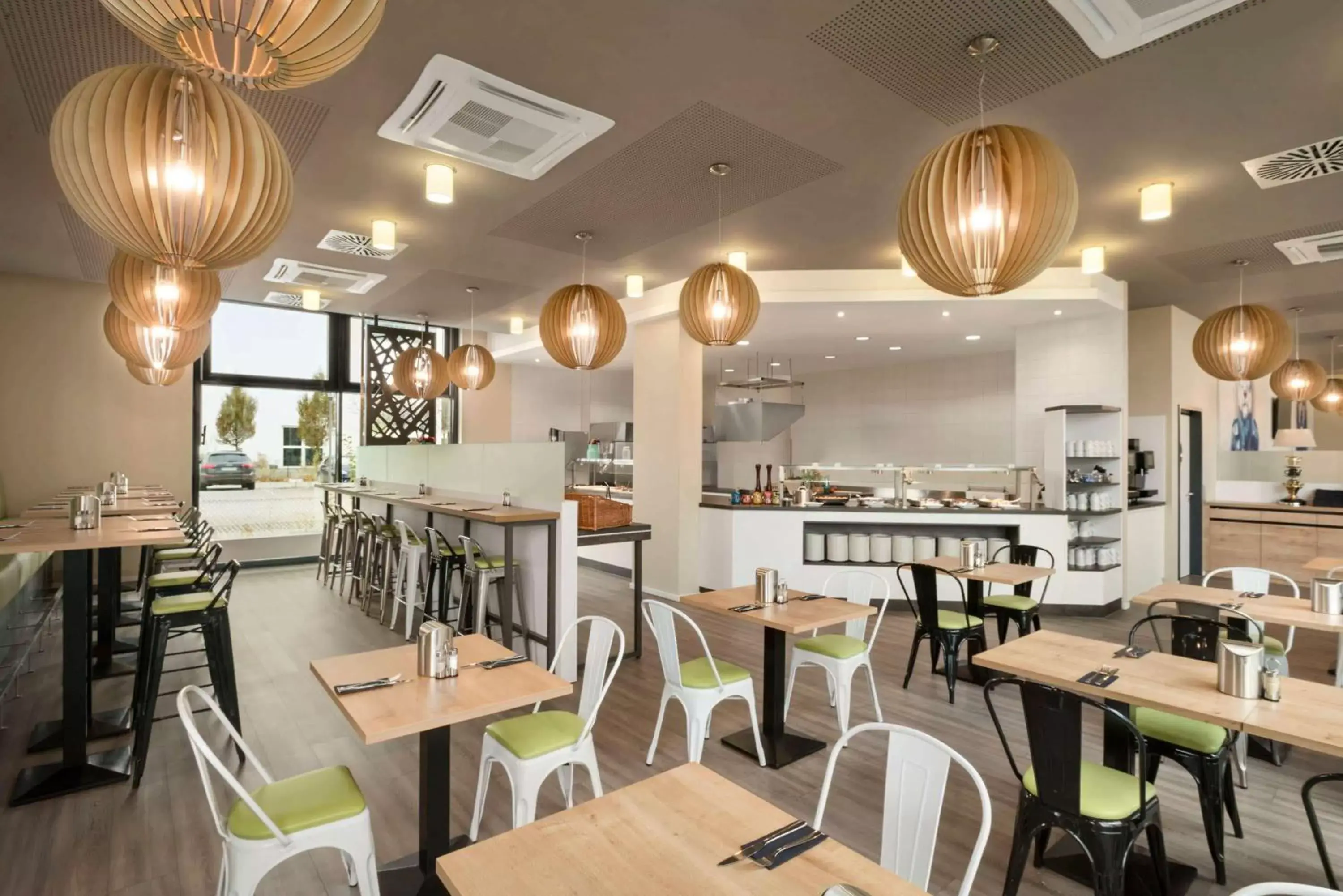 Restaurant/places to eat in Super 8 by Wyndham Munich City West Restaurant/places to eat in Super 8 by Wyndham Munich City West