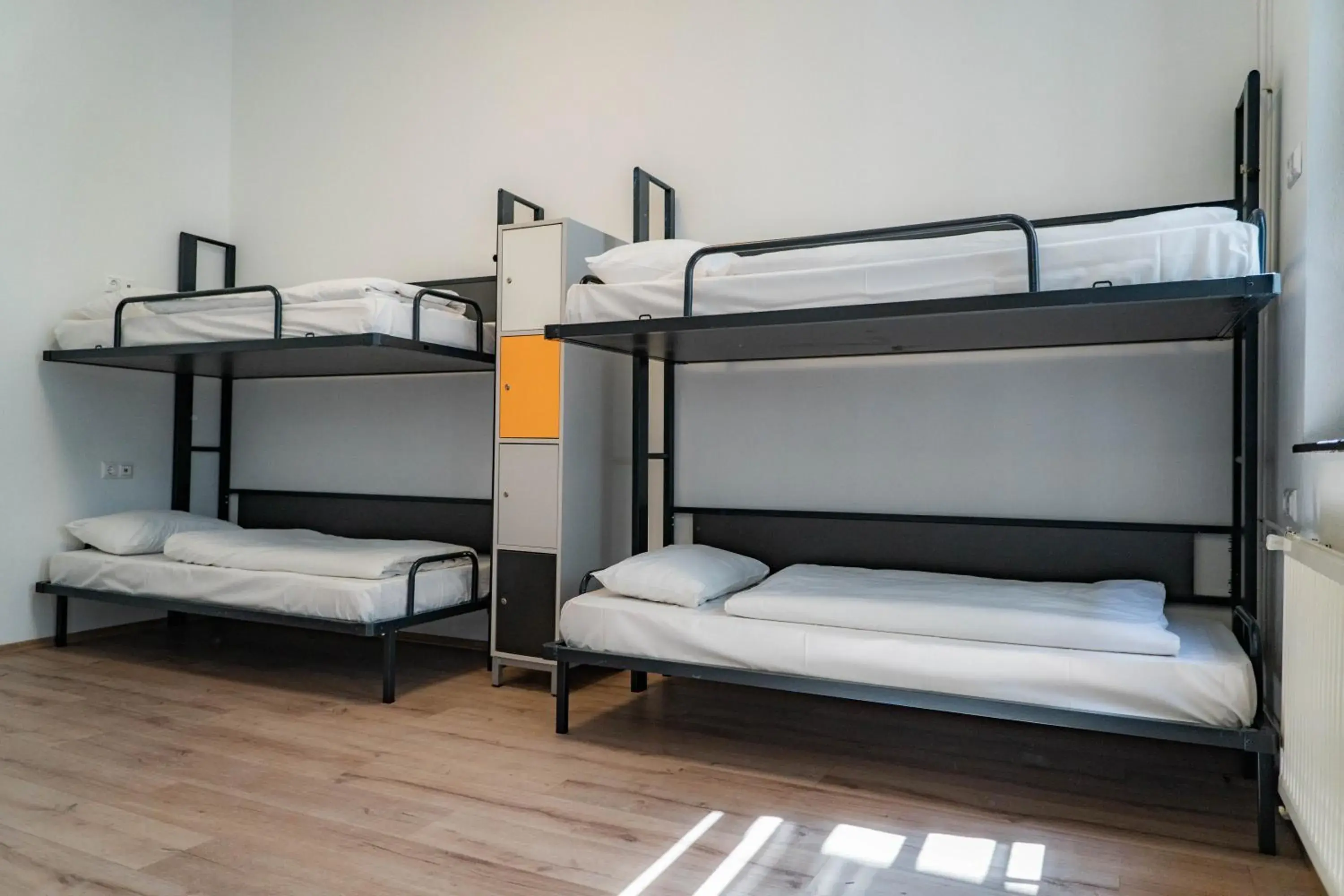 Bed, Bunk Bed in Equity Point Budapest