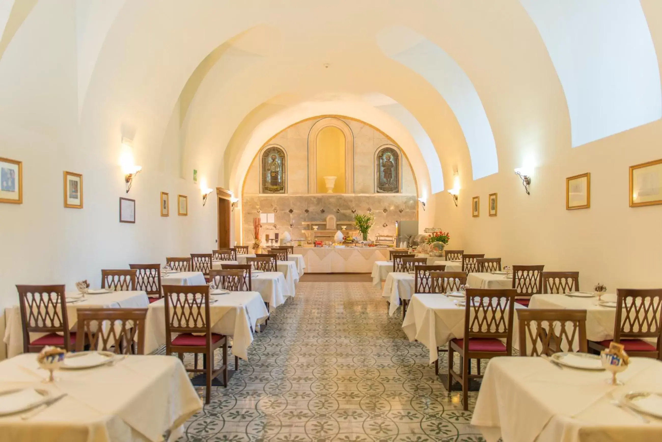 Breakfast, Restaurant/Places to Eat in San Paolo Al Convento