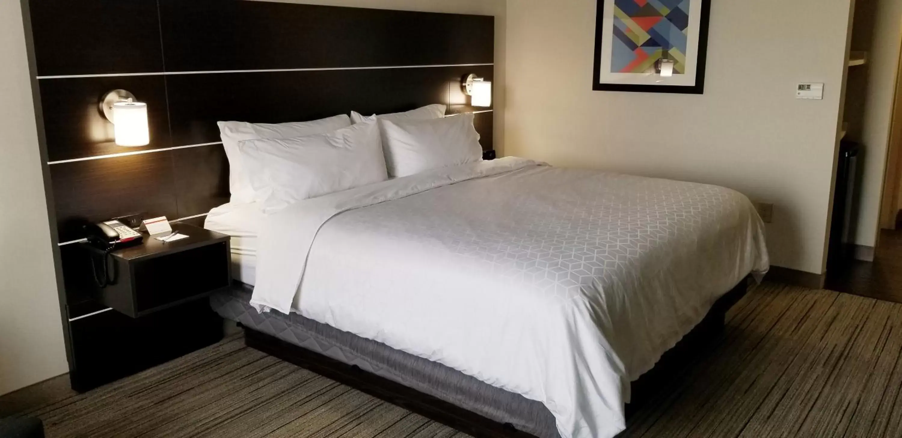 Bed in Holiday Inn Express & Suites Troy, an IHG Hotel