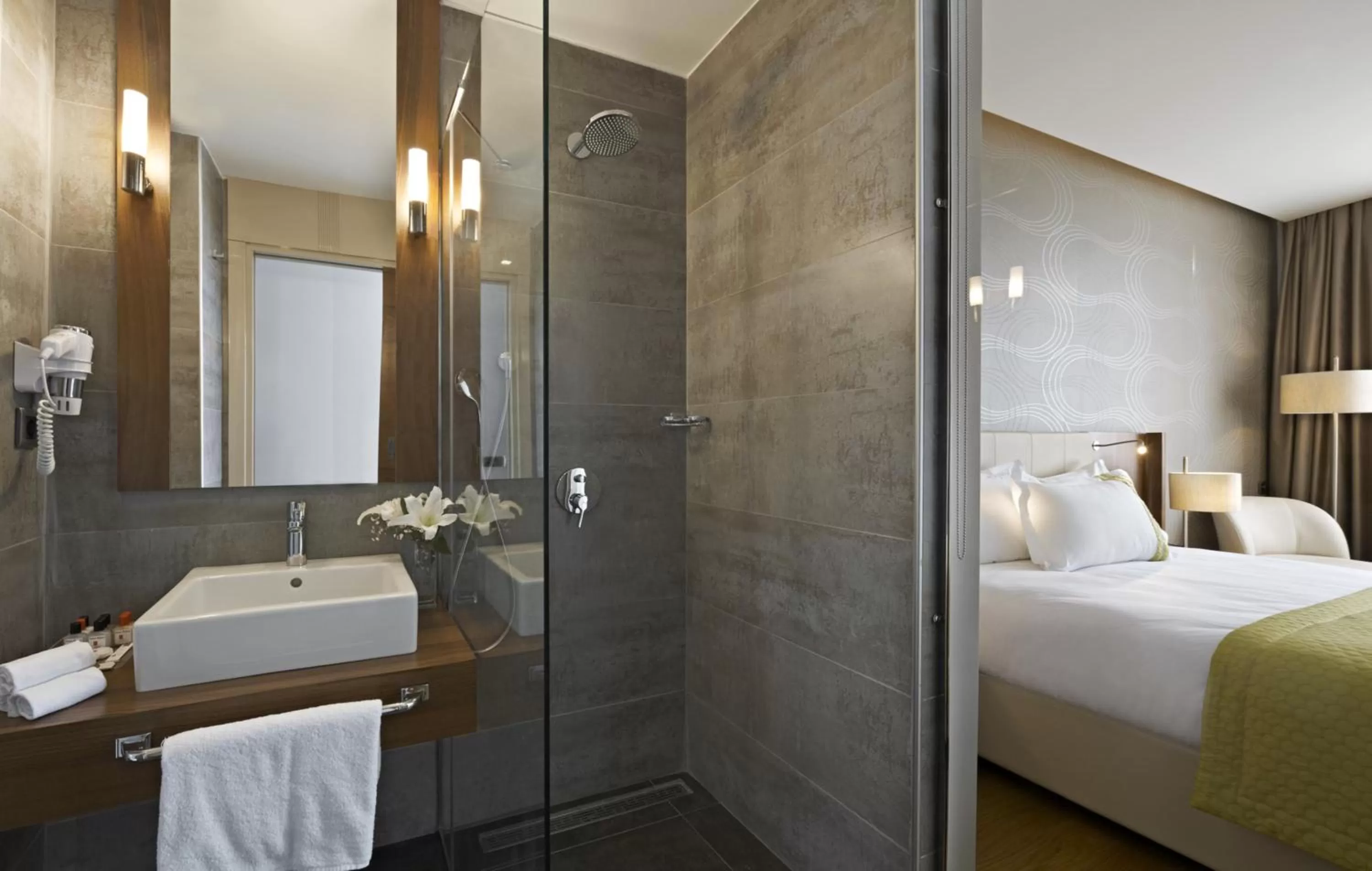 Standard Twin Room in Four Points Flex by Sheraton Istanbul Taksim Square