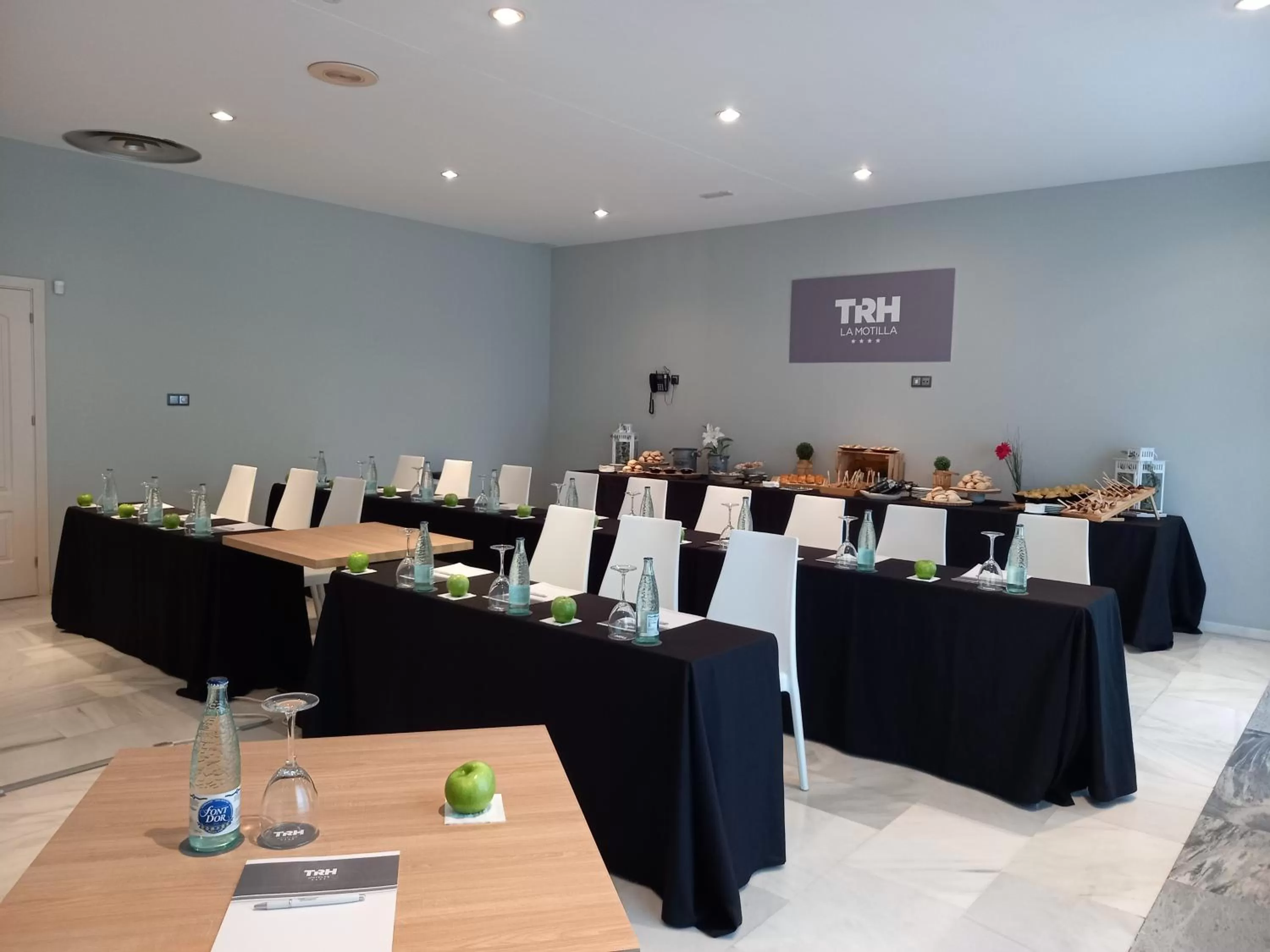 Meeting/conference room in Hotel TRH La Motilla