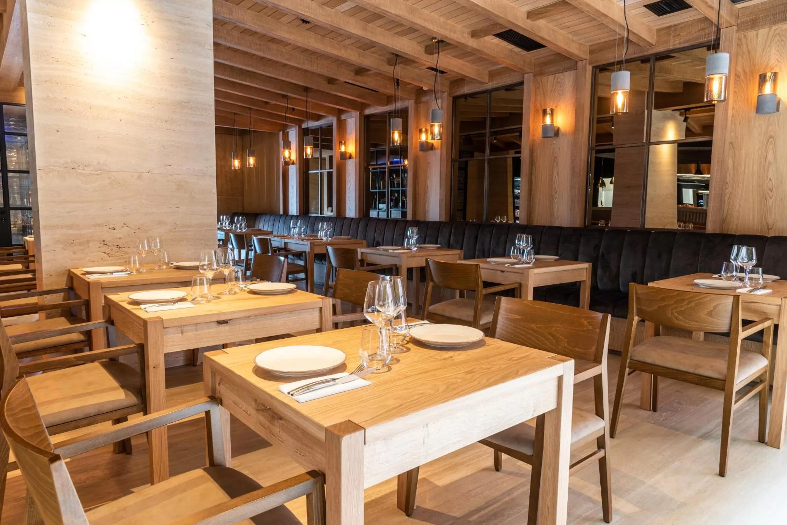 Restaurant/places to eat in Land's End, Boutique Hotel