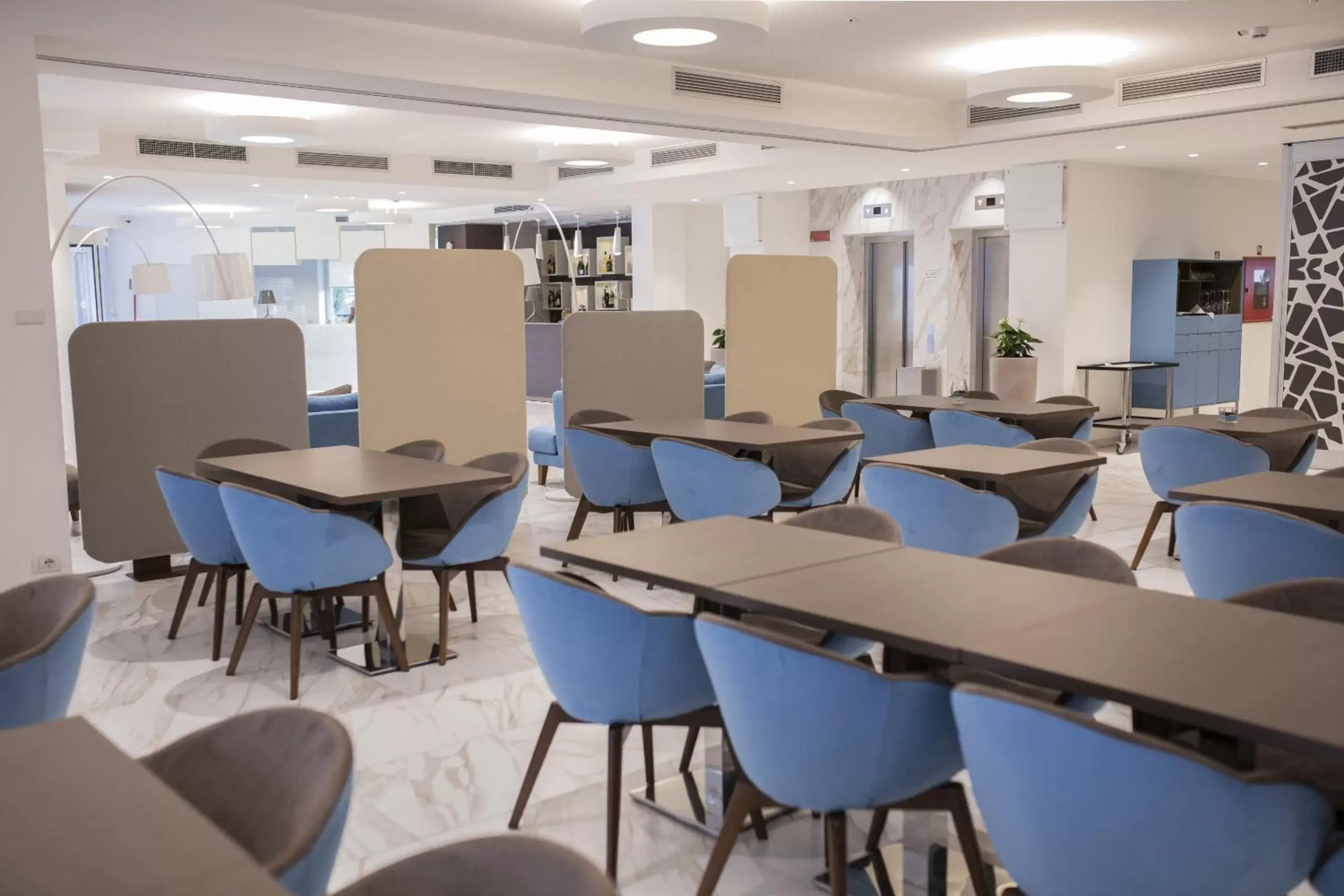 Restaurant/places to eat in Diamante MHotel Restaurant/places to eat in Diamante MHotel