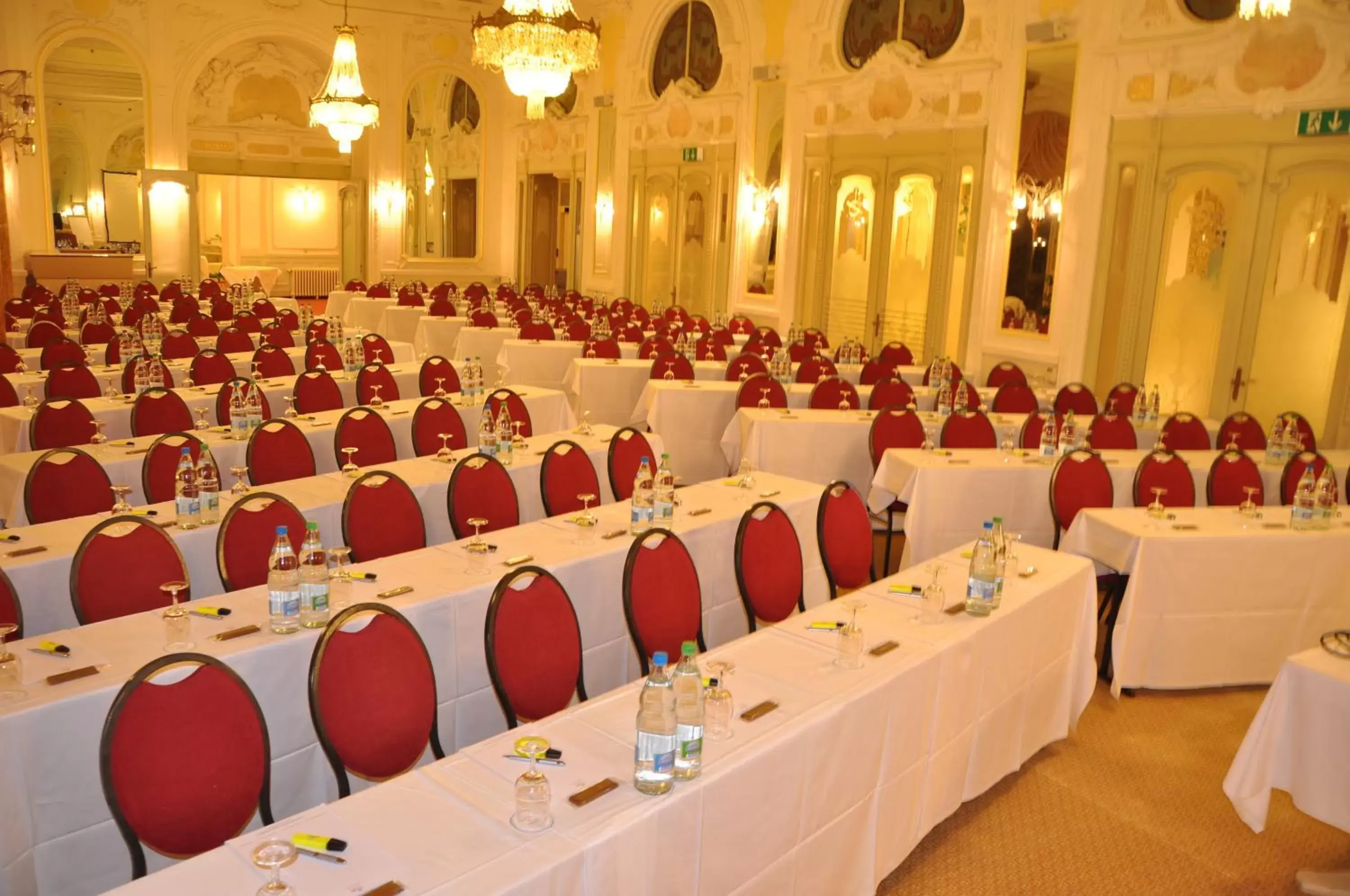 Meeting/conference room, Banquet Facilities in Hôtel du Grand Lac Excelsior