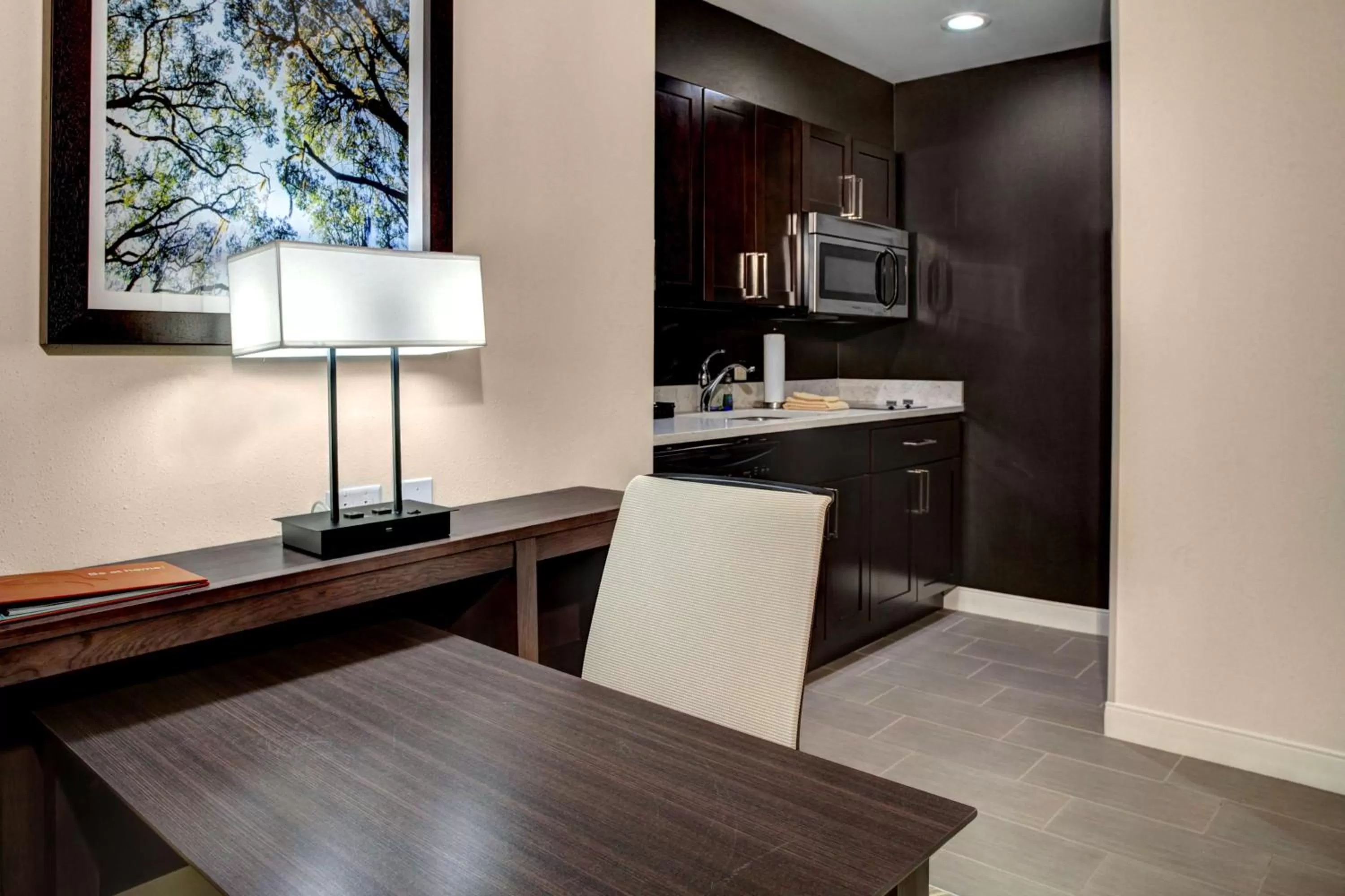 Kitchen or kitchenette in Homewood Suites by Hilton Richmond-Downtown
