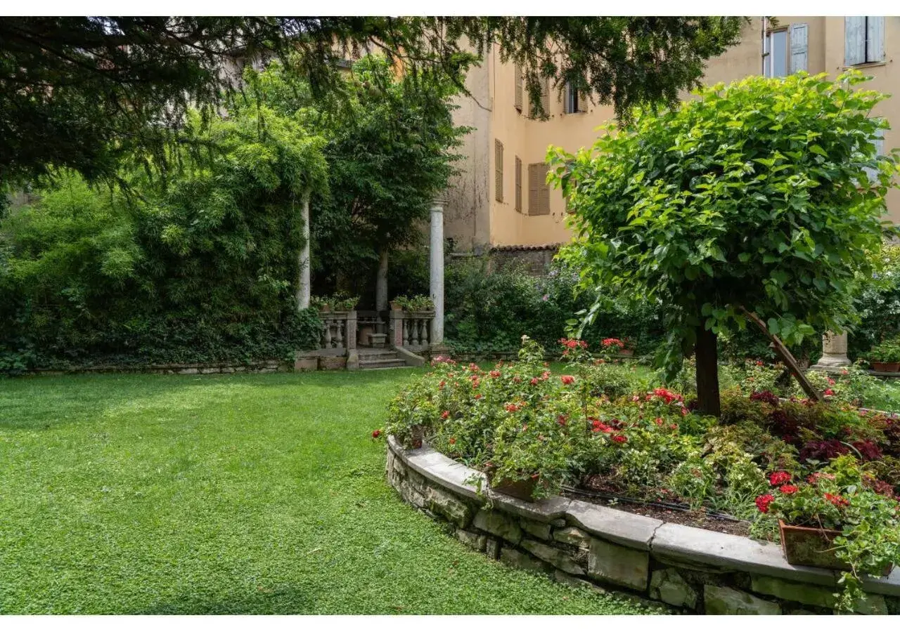 Patio, Garden in PHI Hotel Canalgrande