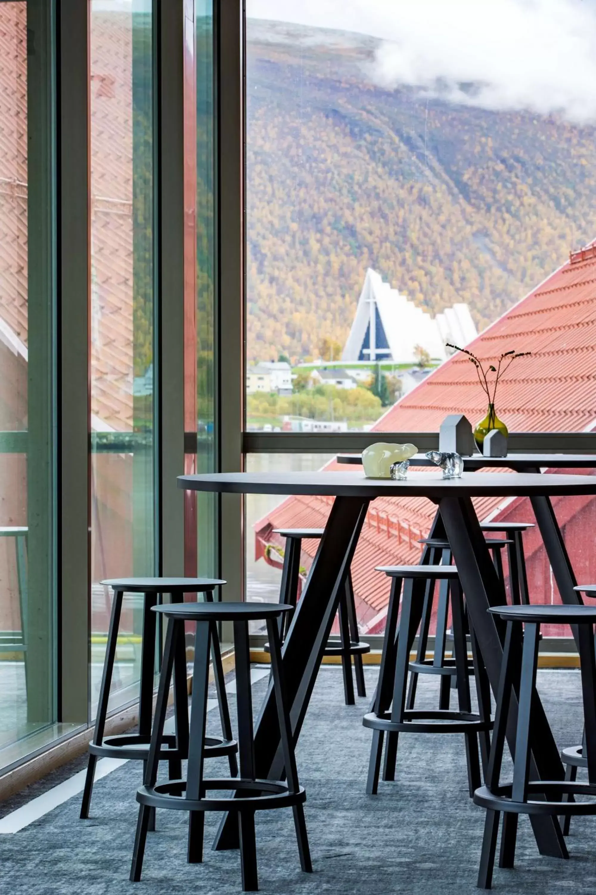 Lounge or bar in Radisson Blu Hotel Tromsø