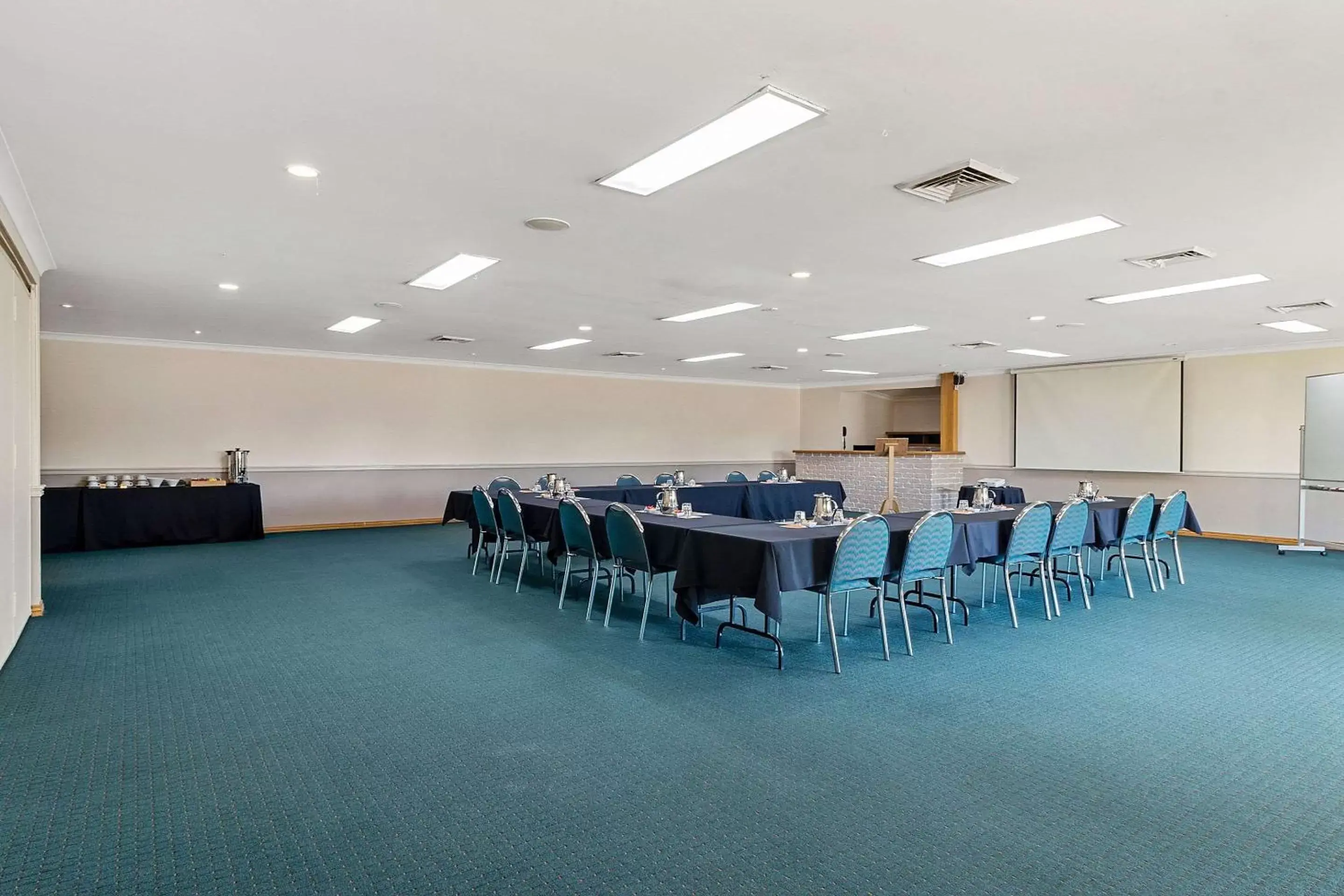 On site, Business Area/Conference Room in Quality Inn Carriage House