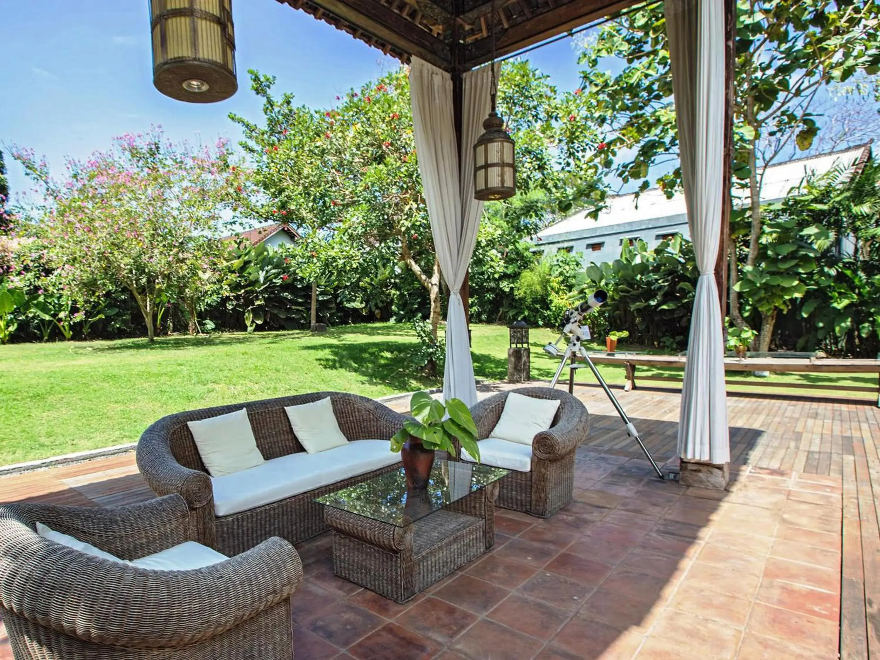 Garden in Villa Canggu by Plataran