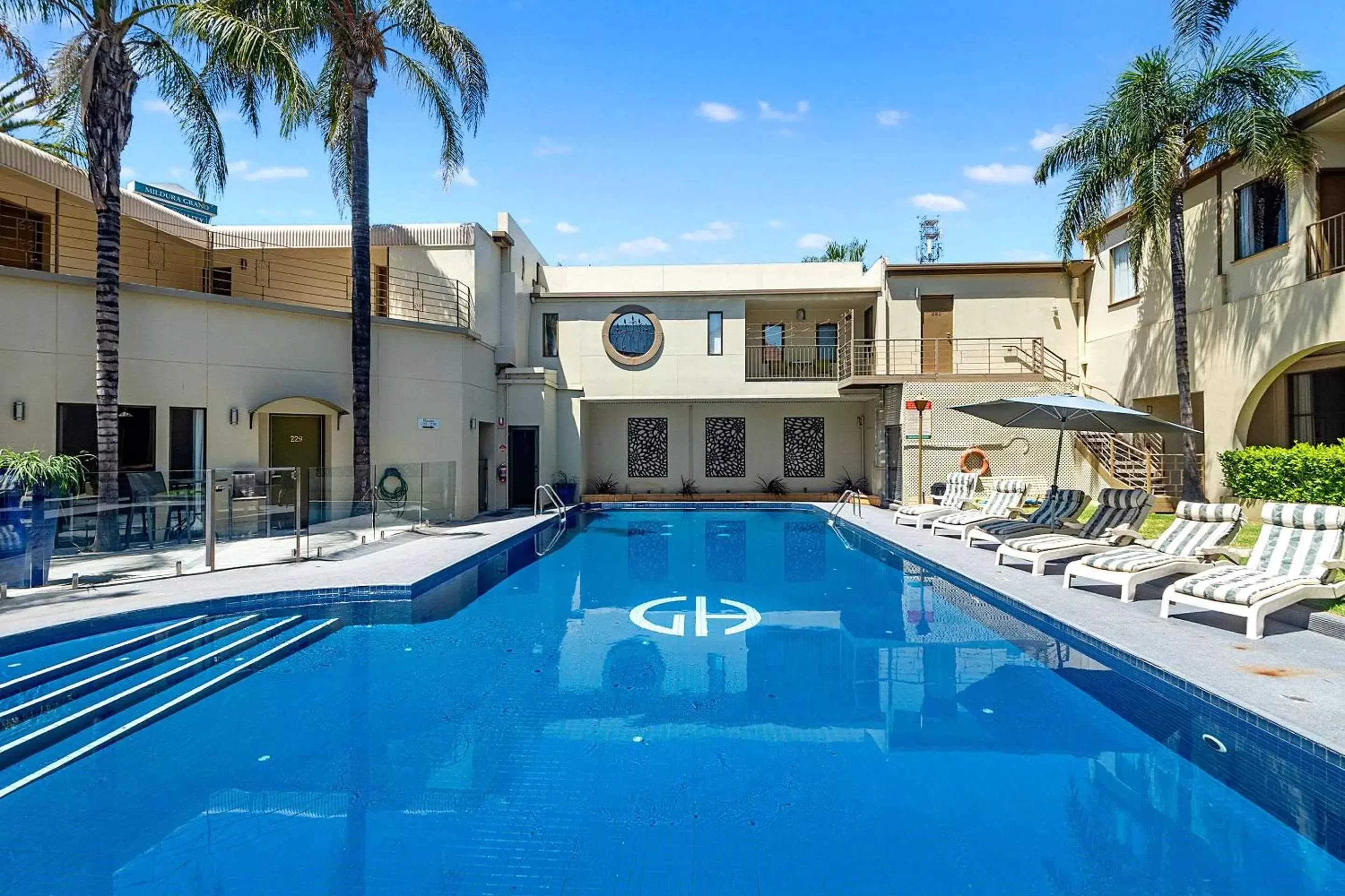 Pool view, Swimming Pool in Quality Hotel Mildura Grand