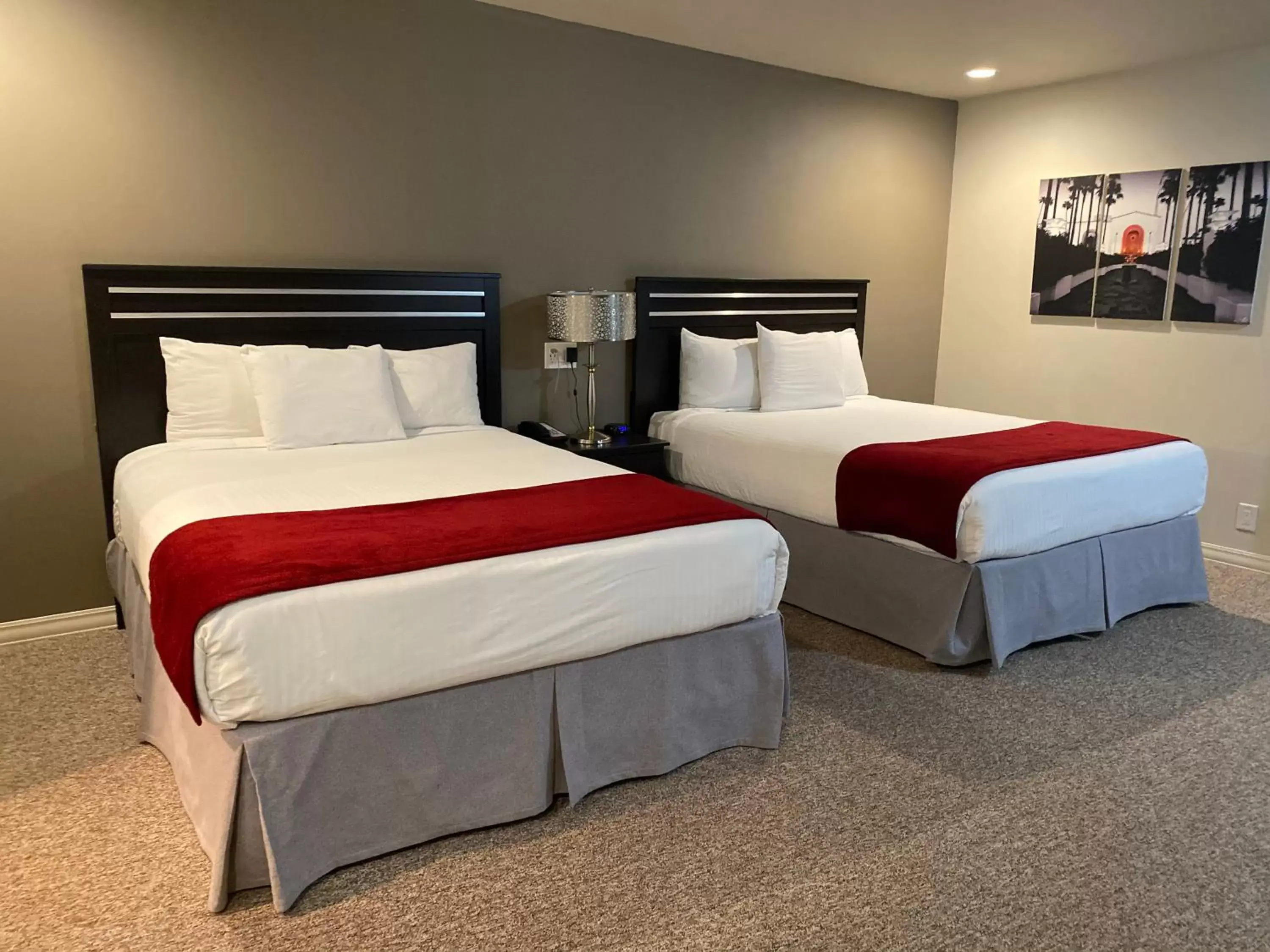 Deluxe Double Room in Redac Gateway Hotel Torrance