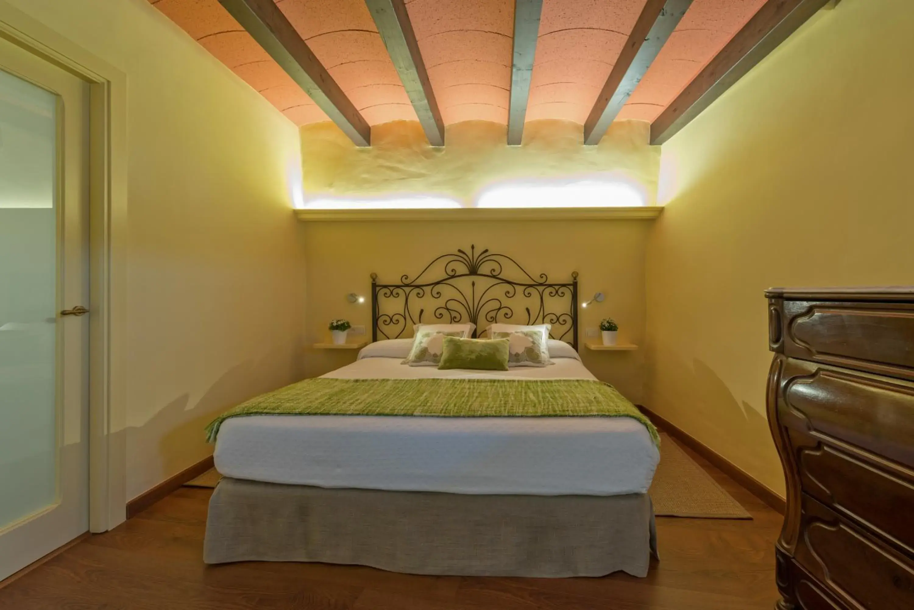 Photo of the whole room, Bed in Hotel Cal Sastre