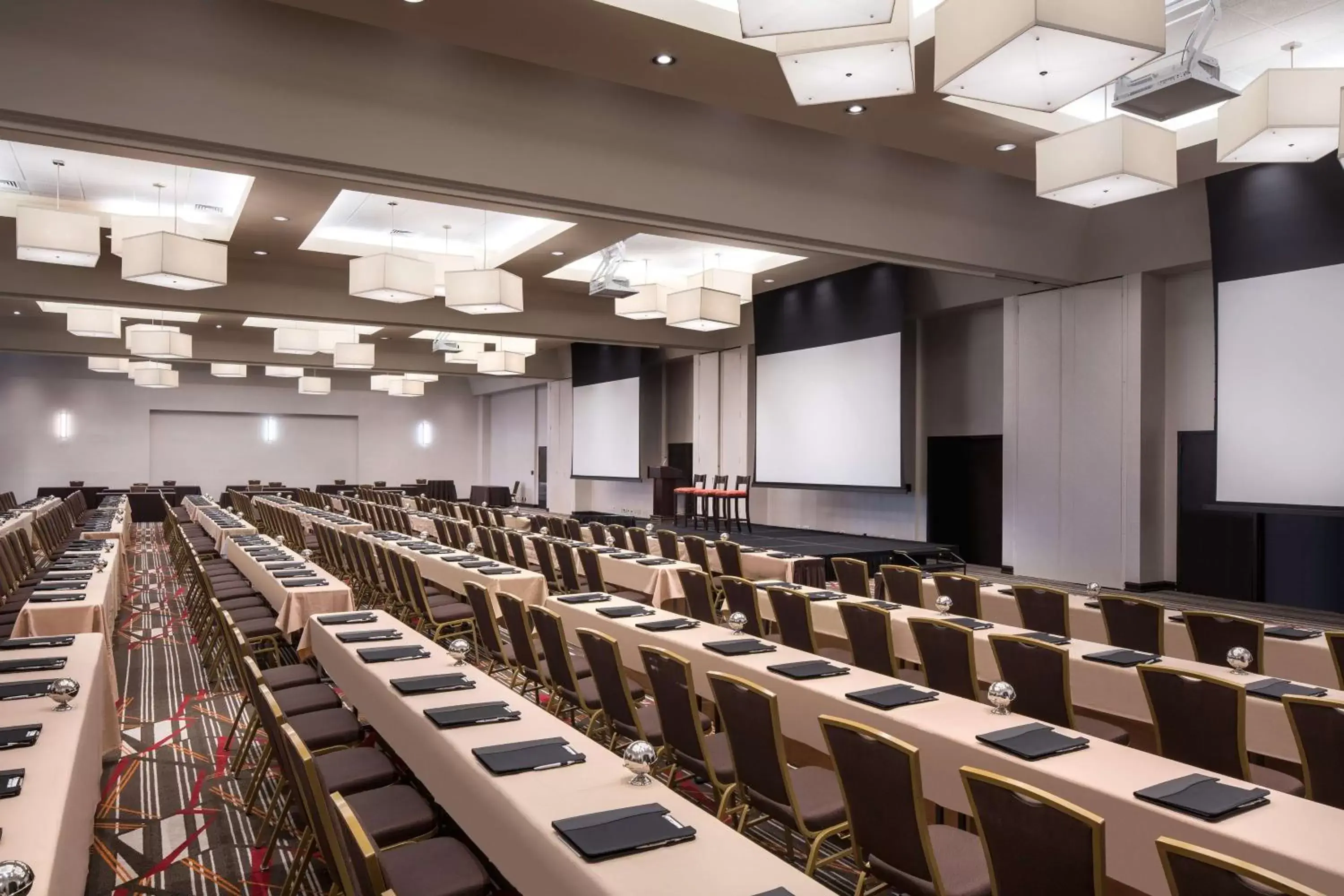 Meeting/conference room in DoubleTree by Hilton Denver Tech