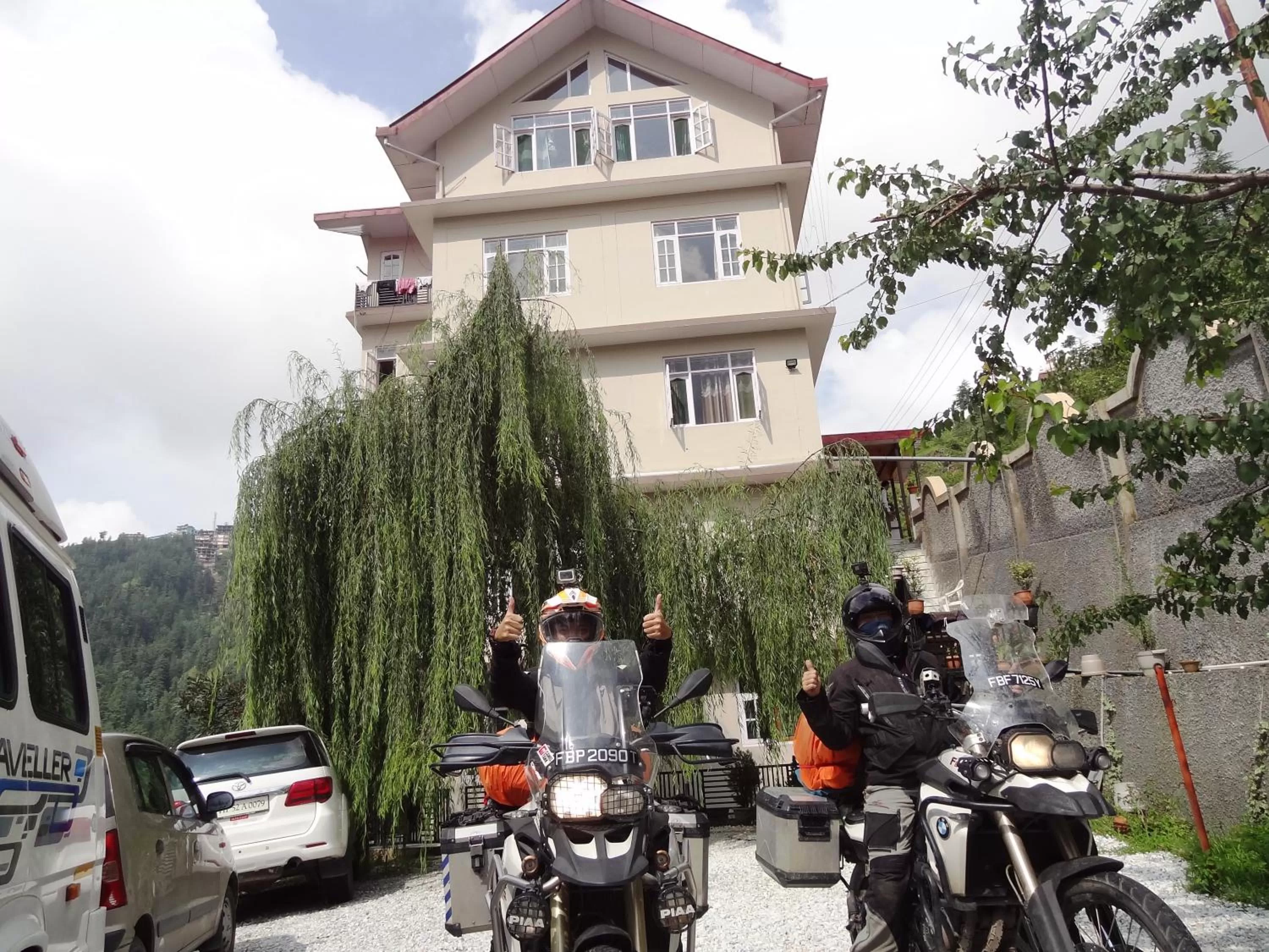 Parking, Property Building in Sai Cottage Shimla