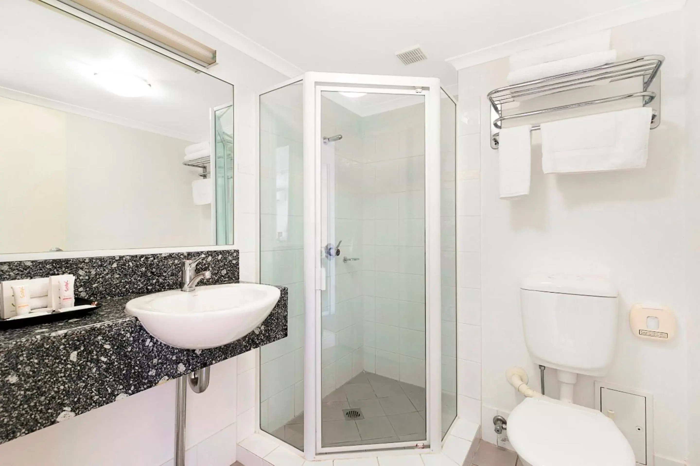Shower, Bathroom in The Wellington Apartment Hotel