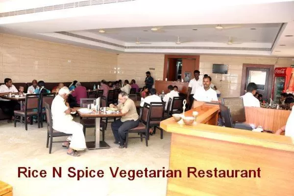 Restaurant/places to eat in Raya's Grand