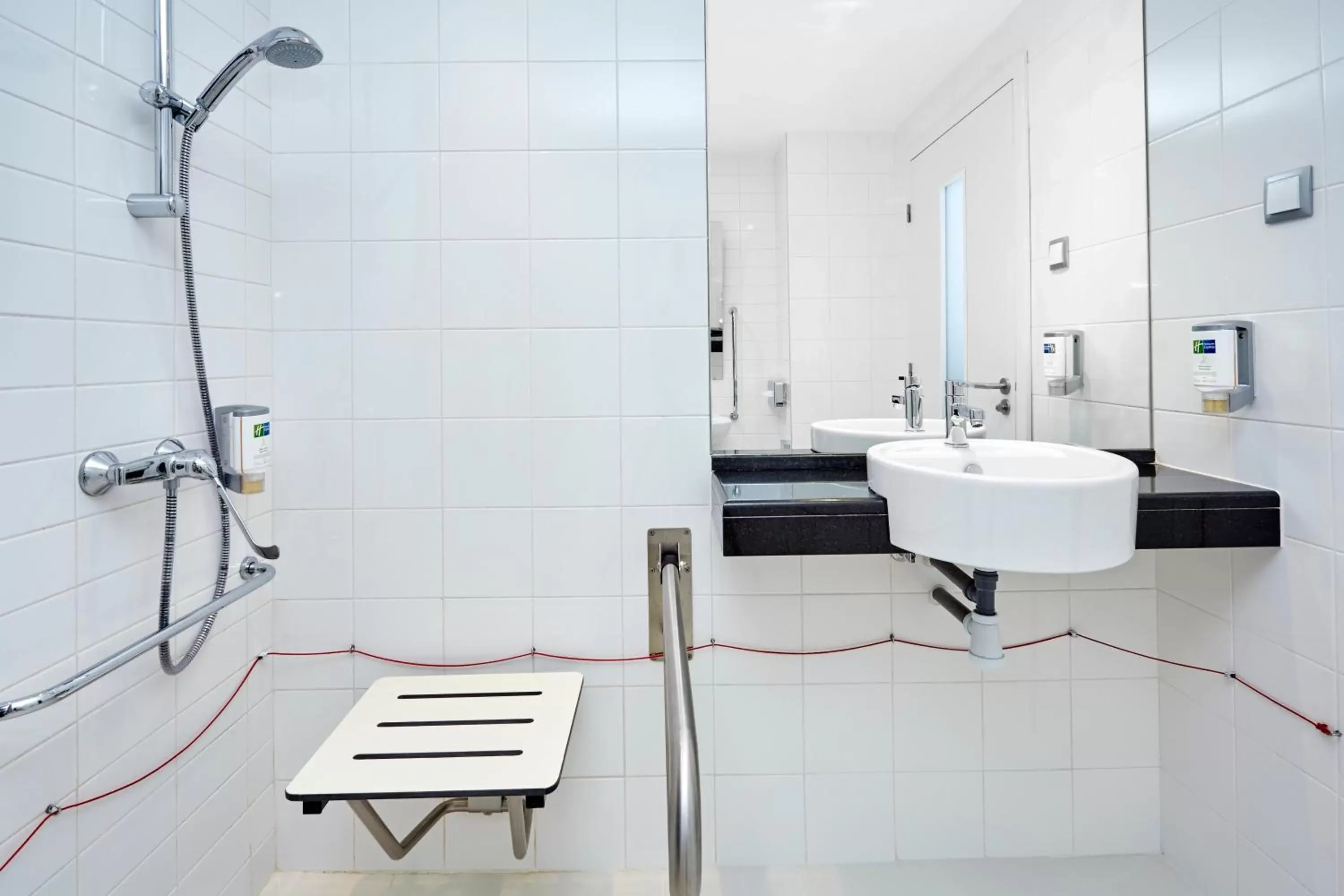 Bathroom in Holiday Inn Express Lisbon Alfragide, an IHG Hotel