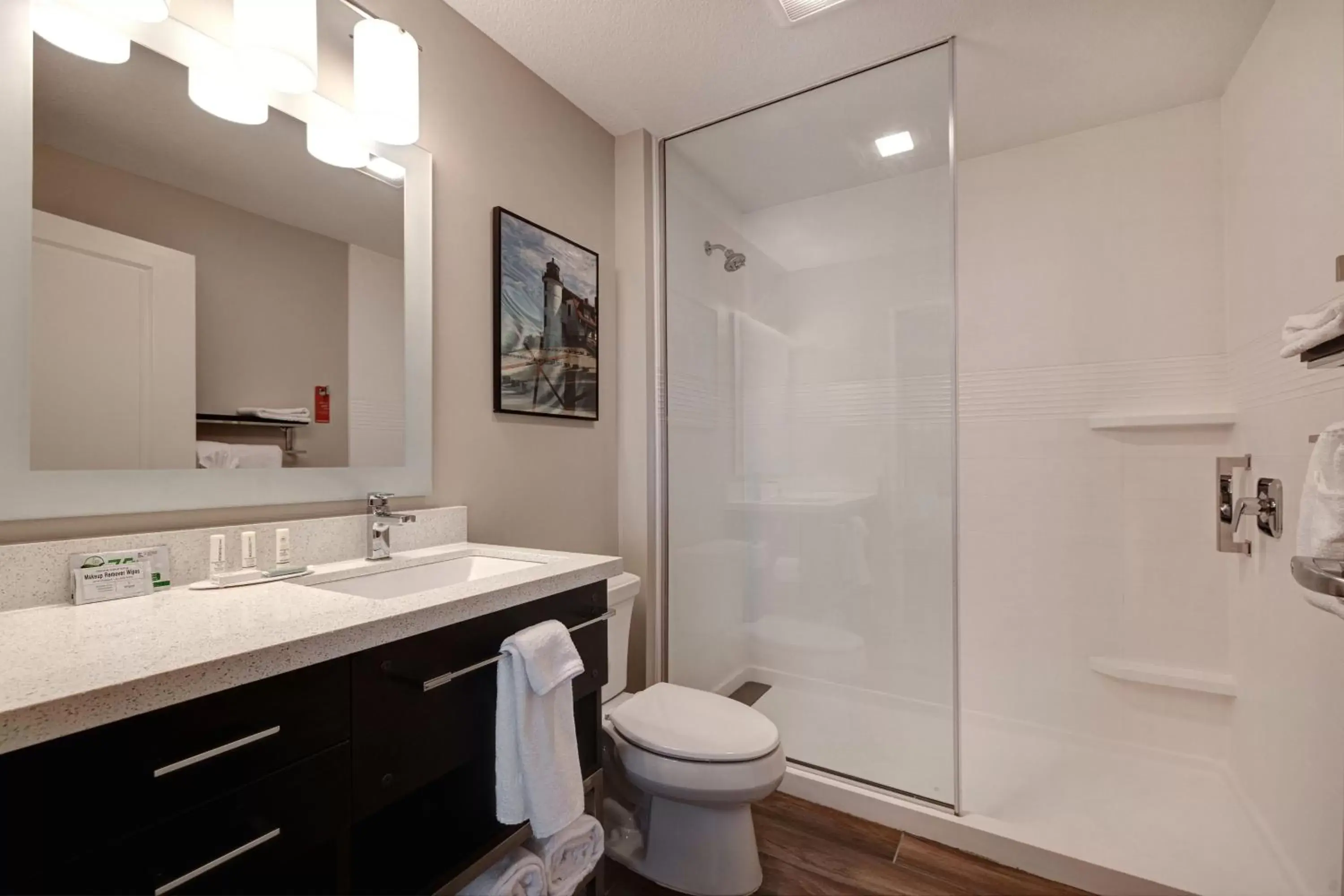 Bathroom in TownePlace Suites by Marriott Monroe