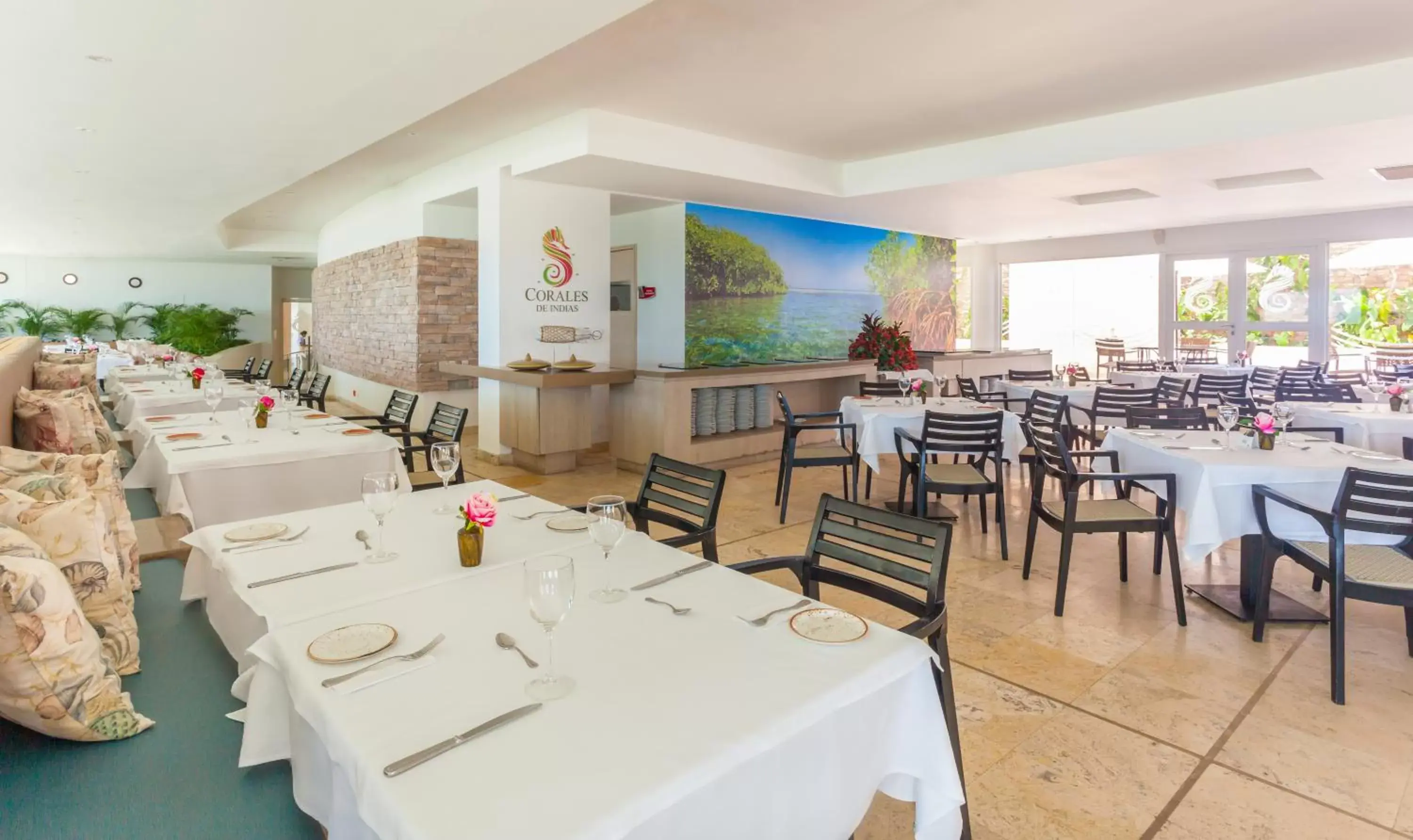 Restaurant/places to eat in GHL Corales de Indias