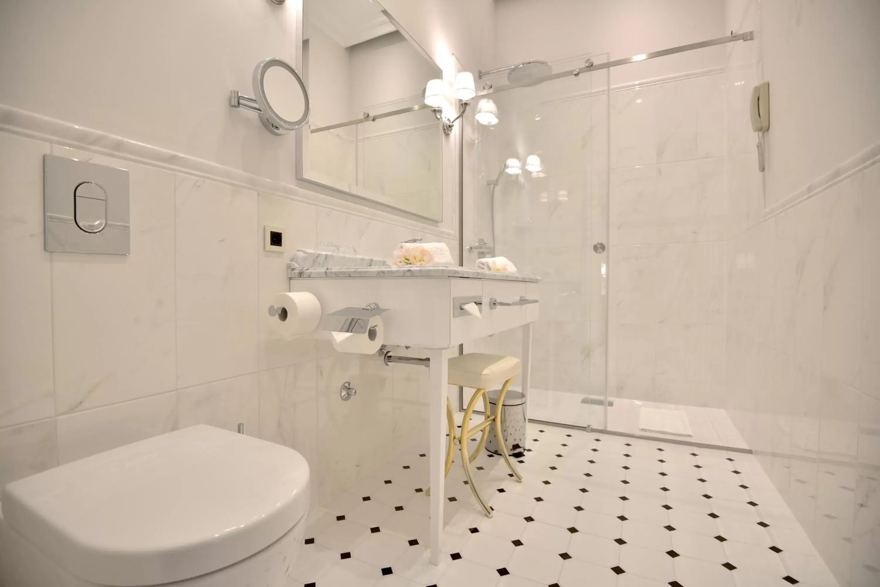 Shower, Bathroom in Amadria Park Hotel Milenij