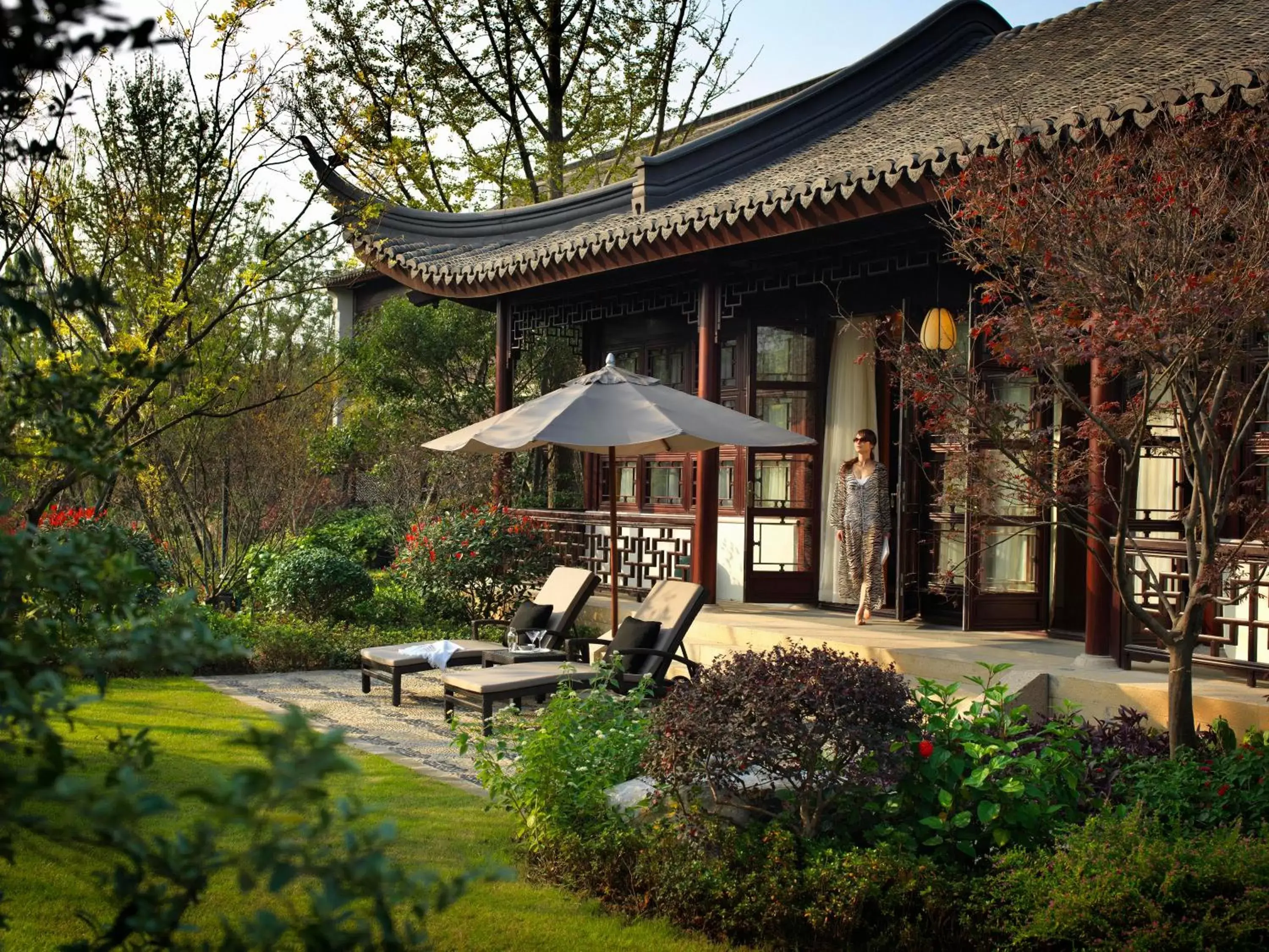 Garden in Four Seasons Hotel Hangzhou at West Lake