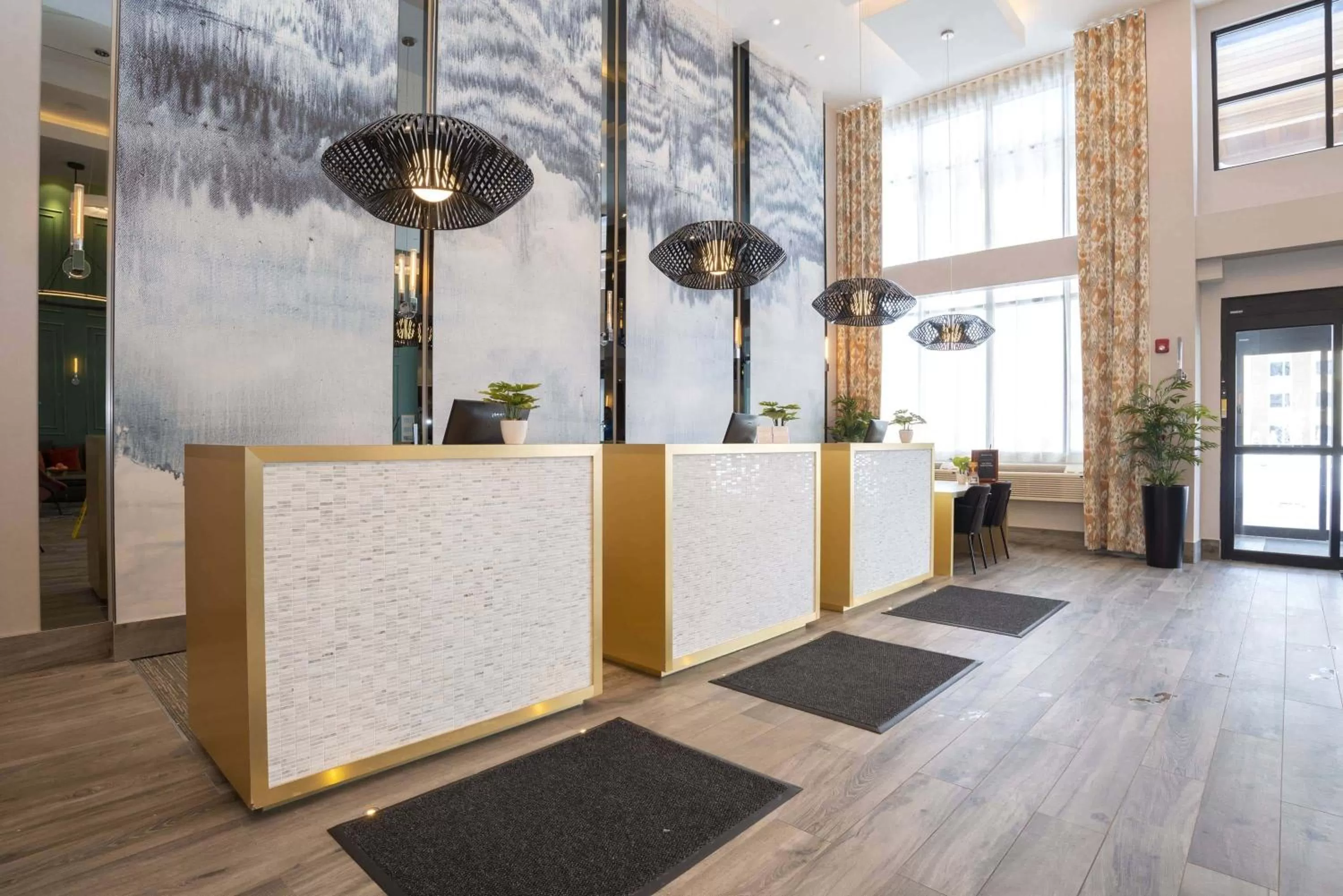 Lobby or reception in Sandman Signature Sherwood Park Hotel