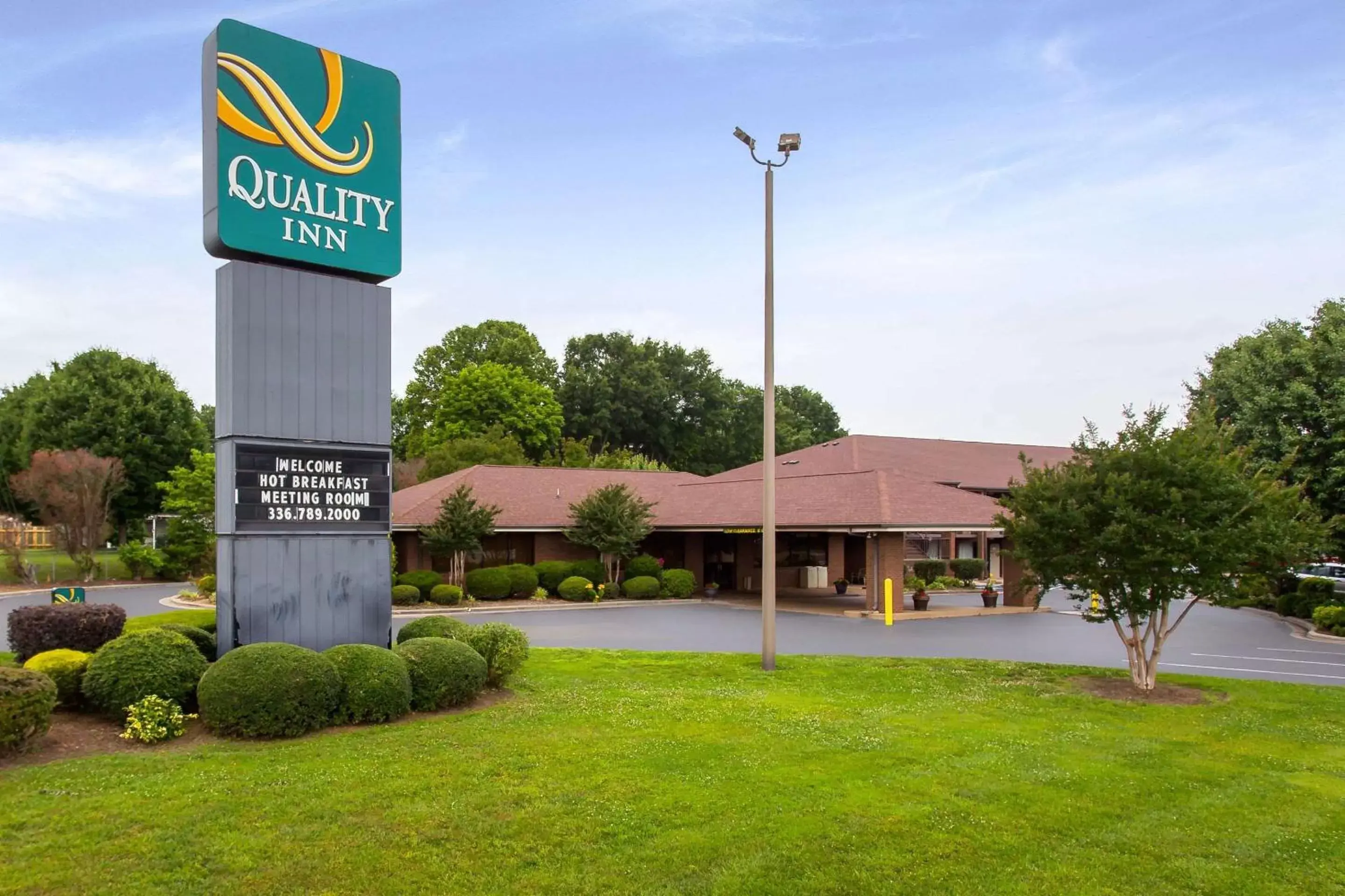 Property building in Quality Inn Mount Airy Mayberry