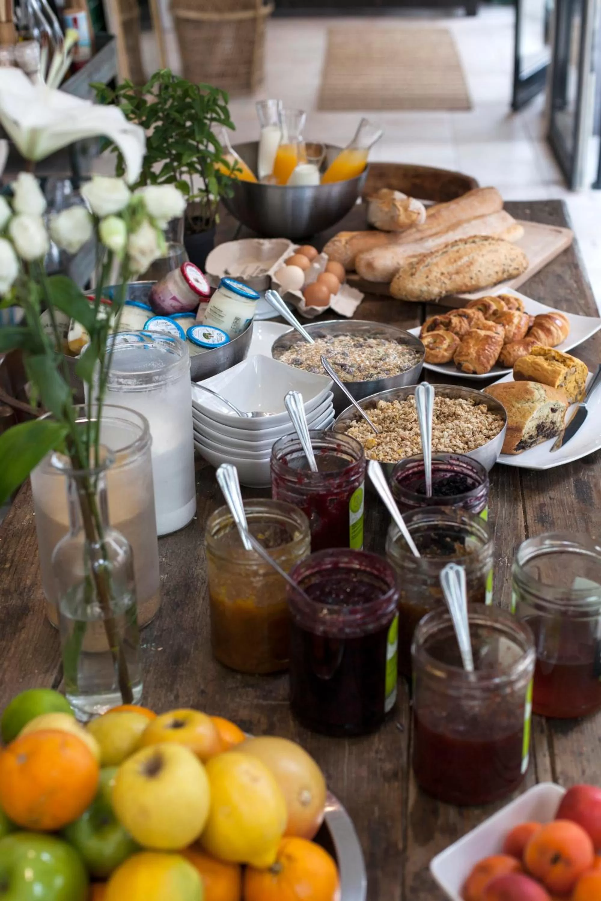 Restaurant/places to eat in Maison Volver