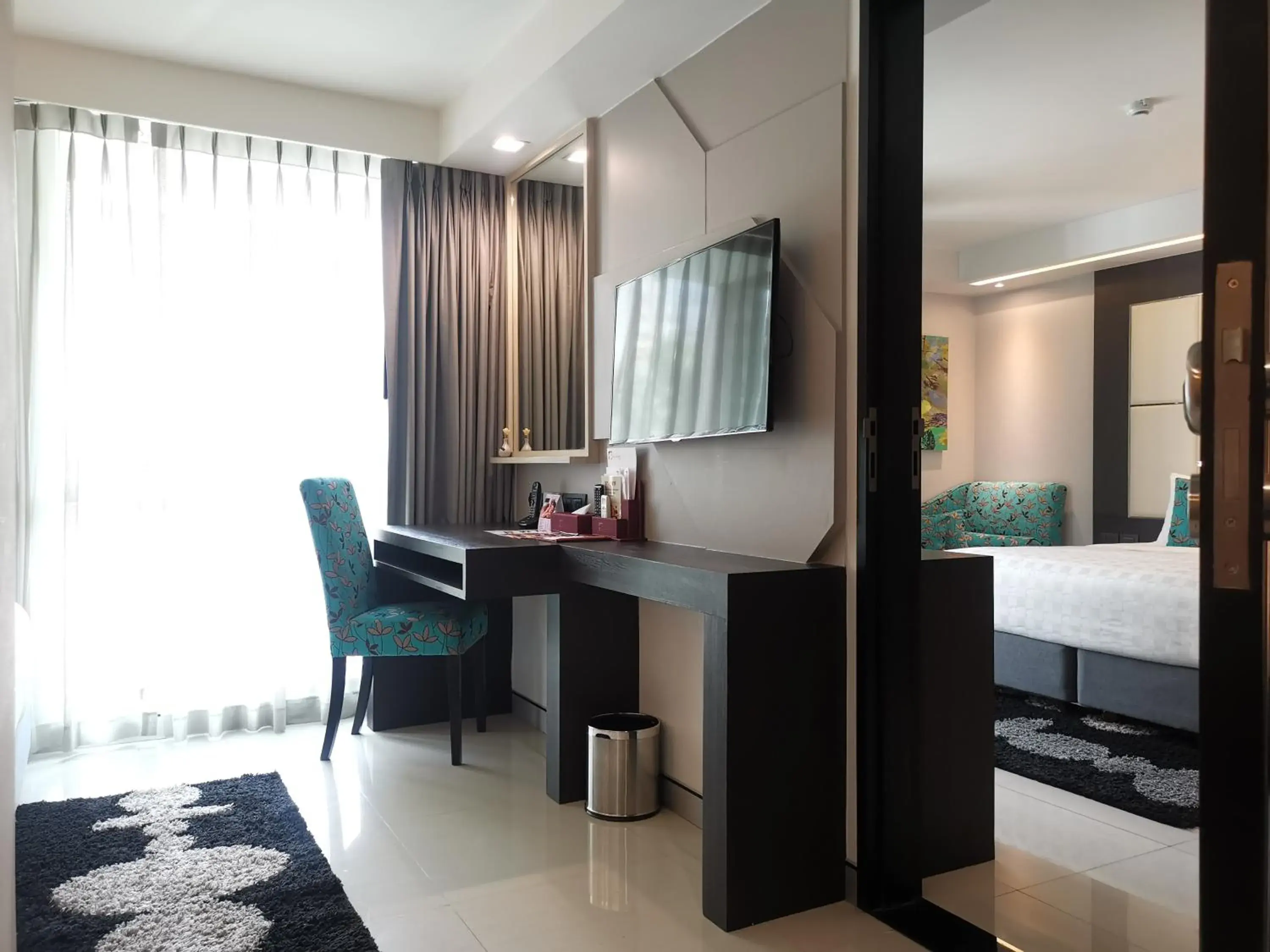 Seating area, TV/Entertainment Center in Hotel Clover Asoke - SHA Extra Plus