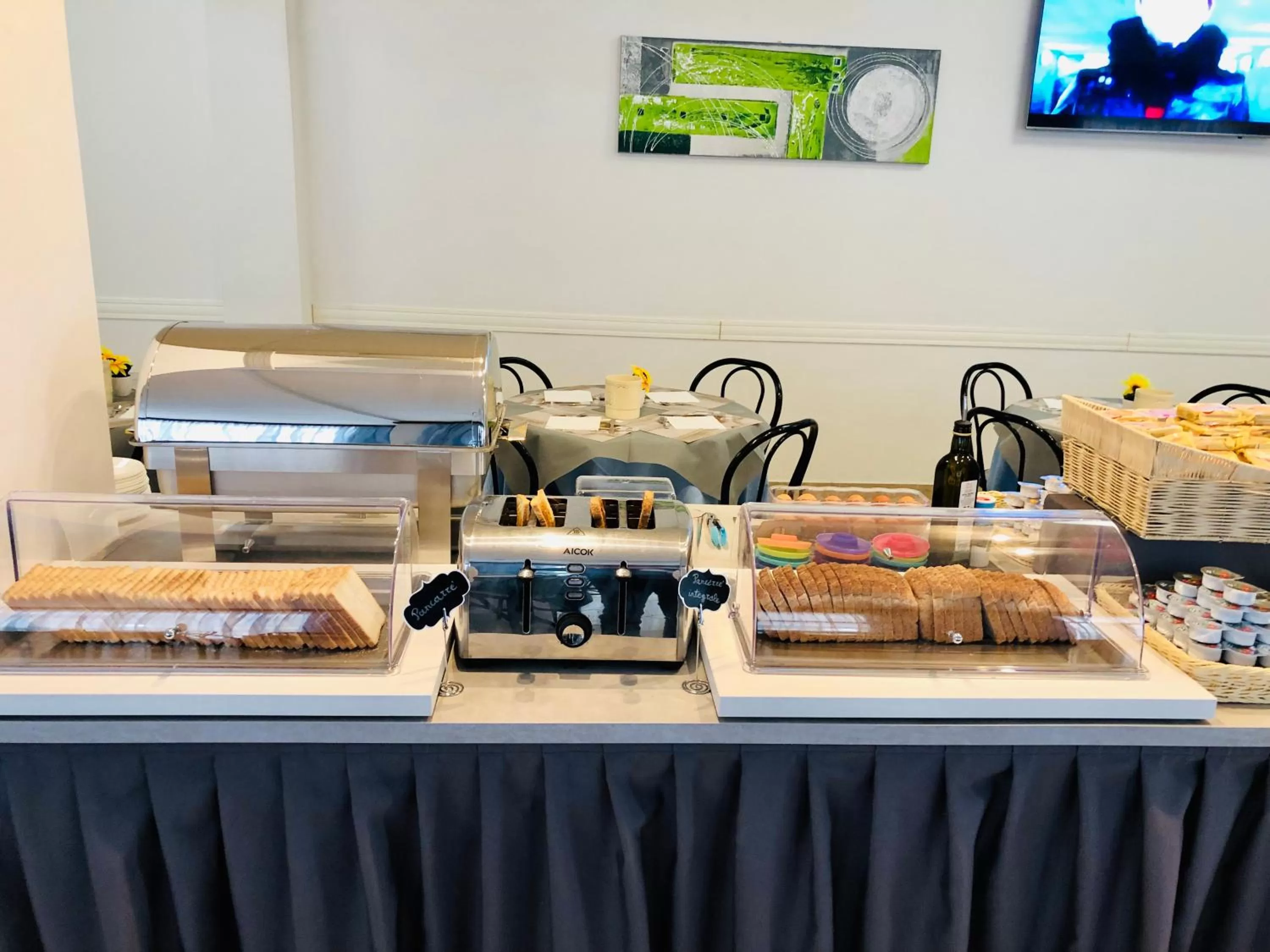 Restaurant/places to eat in Hotel Niagara Riccione