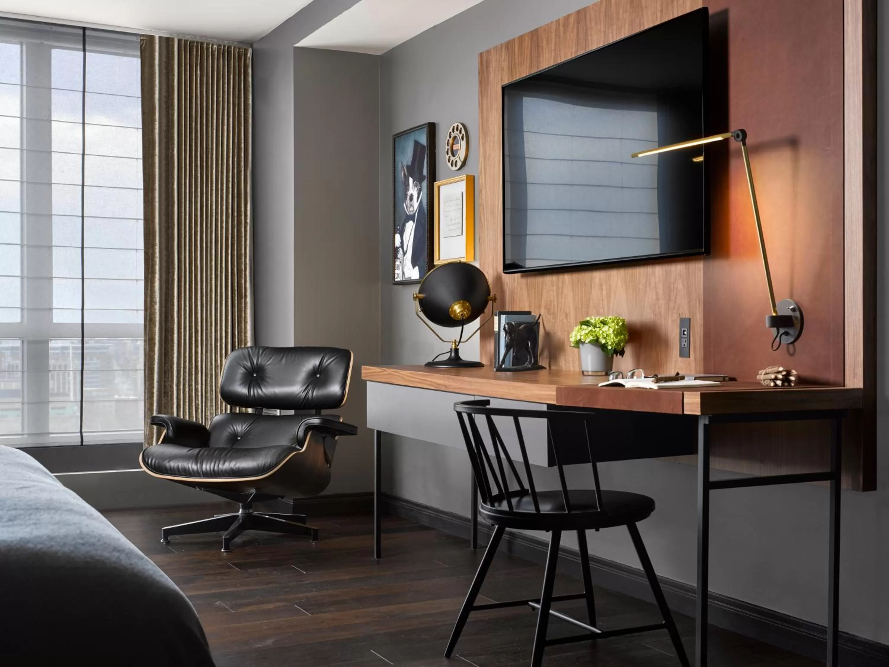 Photo of the whole room in Hotel AKA Boston Common