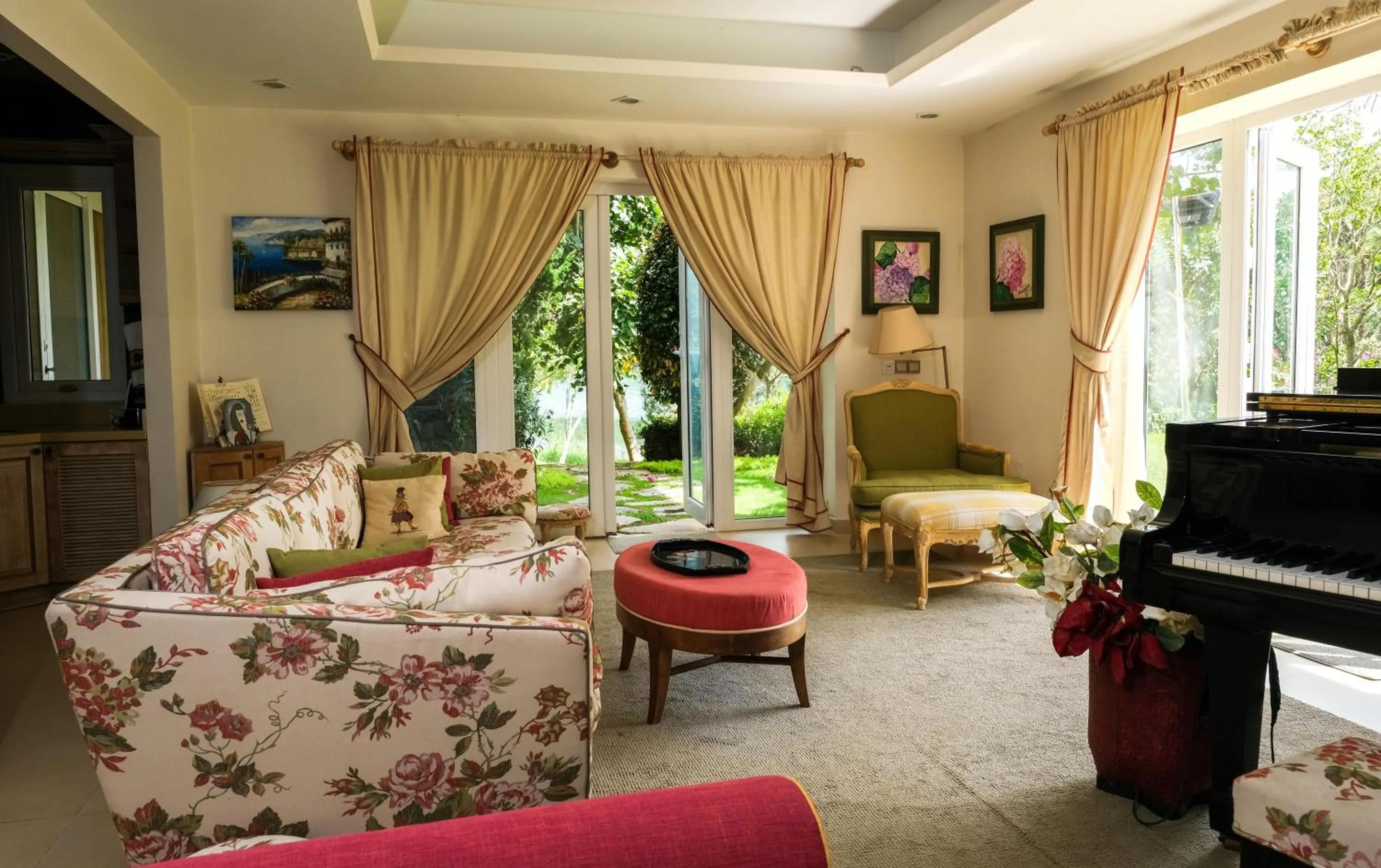 Living room in Binh An Village Resort