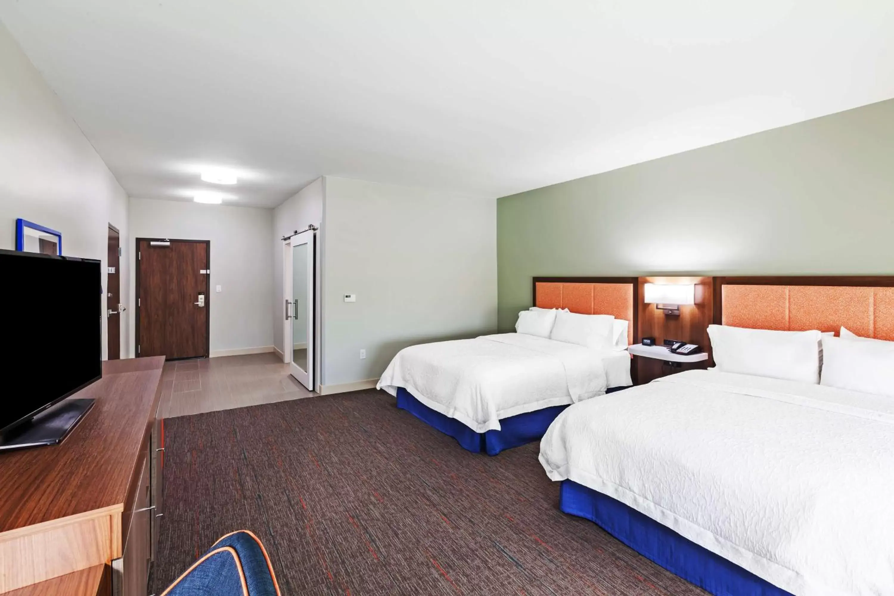 Bed in Hampton Inn Ozona Bed in Hampton Inn Ozona