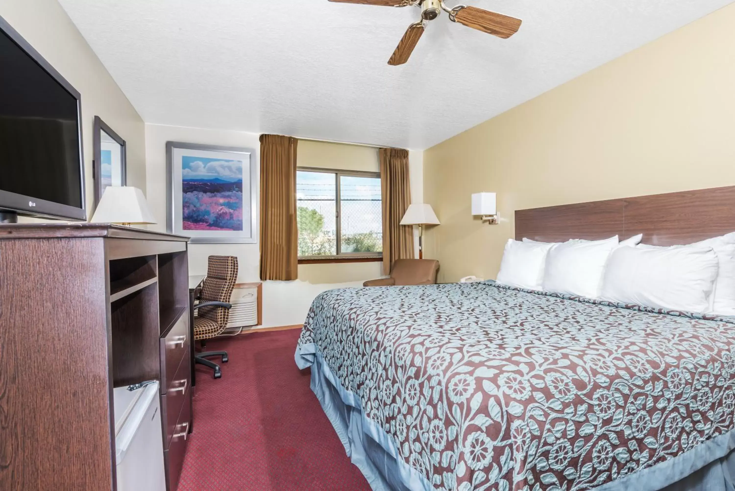 King Room - Disability Access - Non-Smoking in Days Inn by Wyndham Pueblo