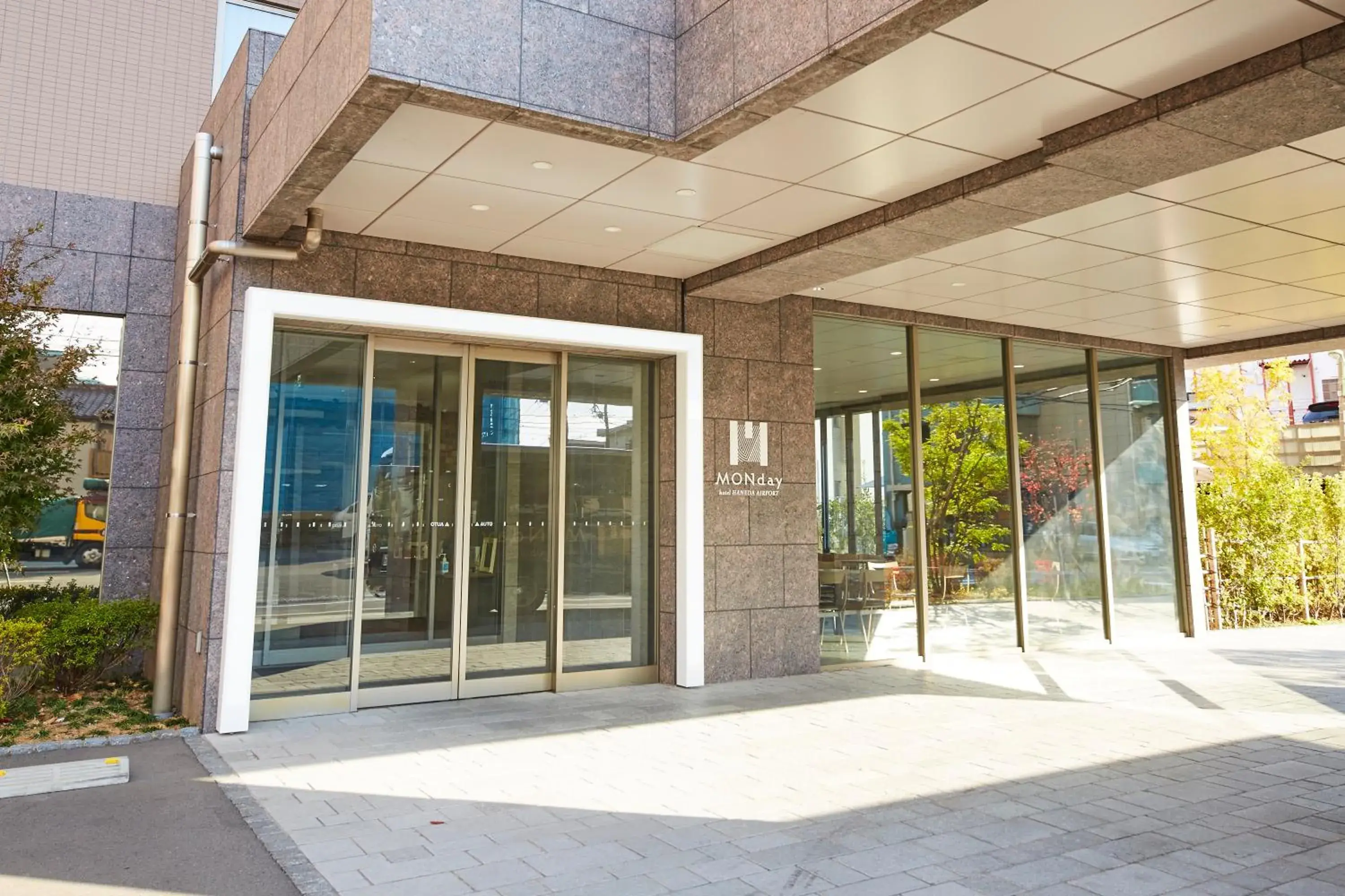 Facade/entrance in hotel MONday Haneda Airport