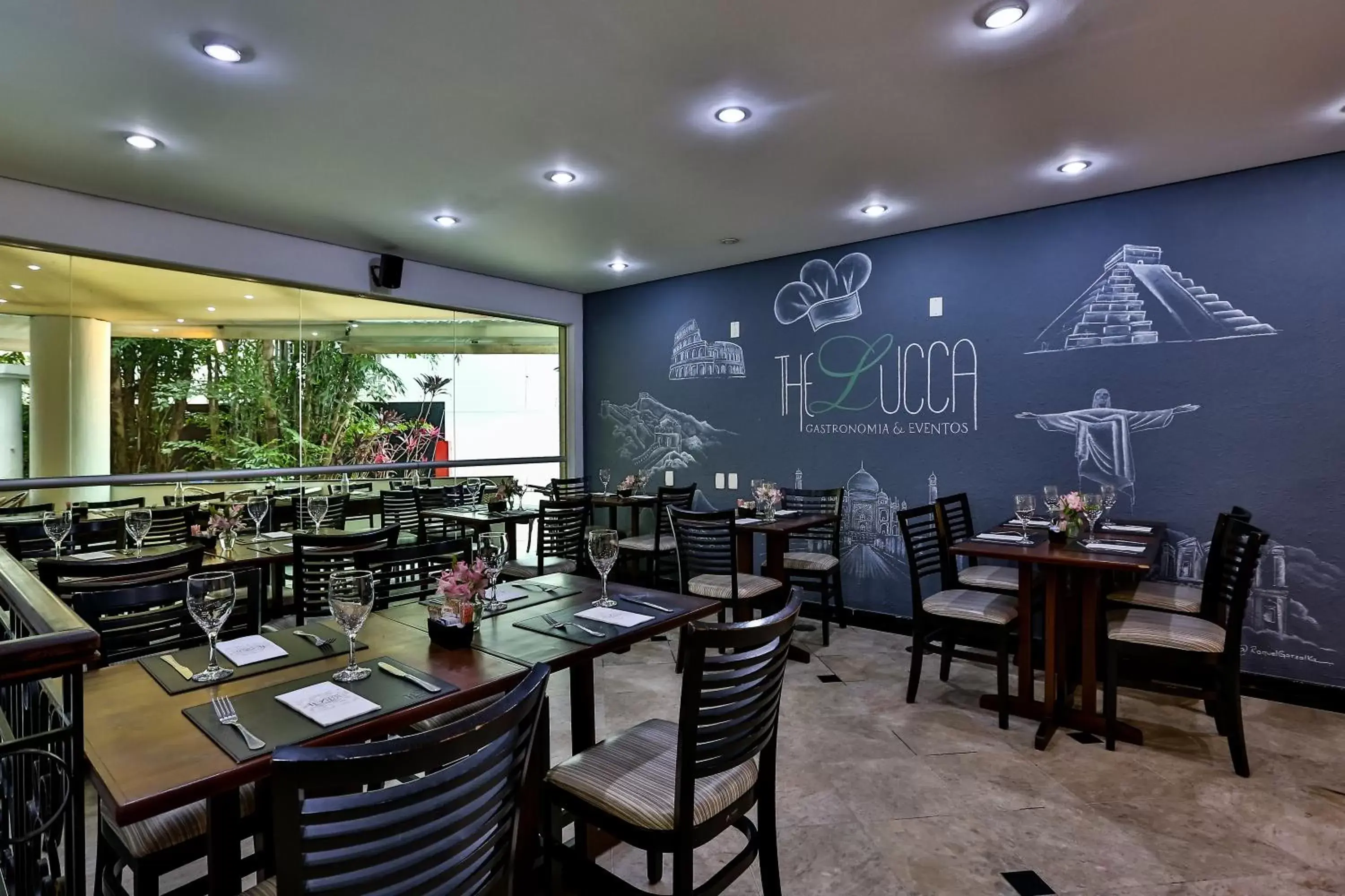 Restaurant/Places to Eat in Transamerica Prime Paradise Garden (Paraíso)