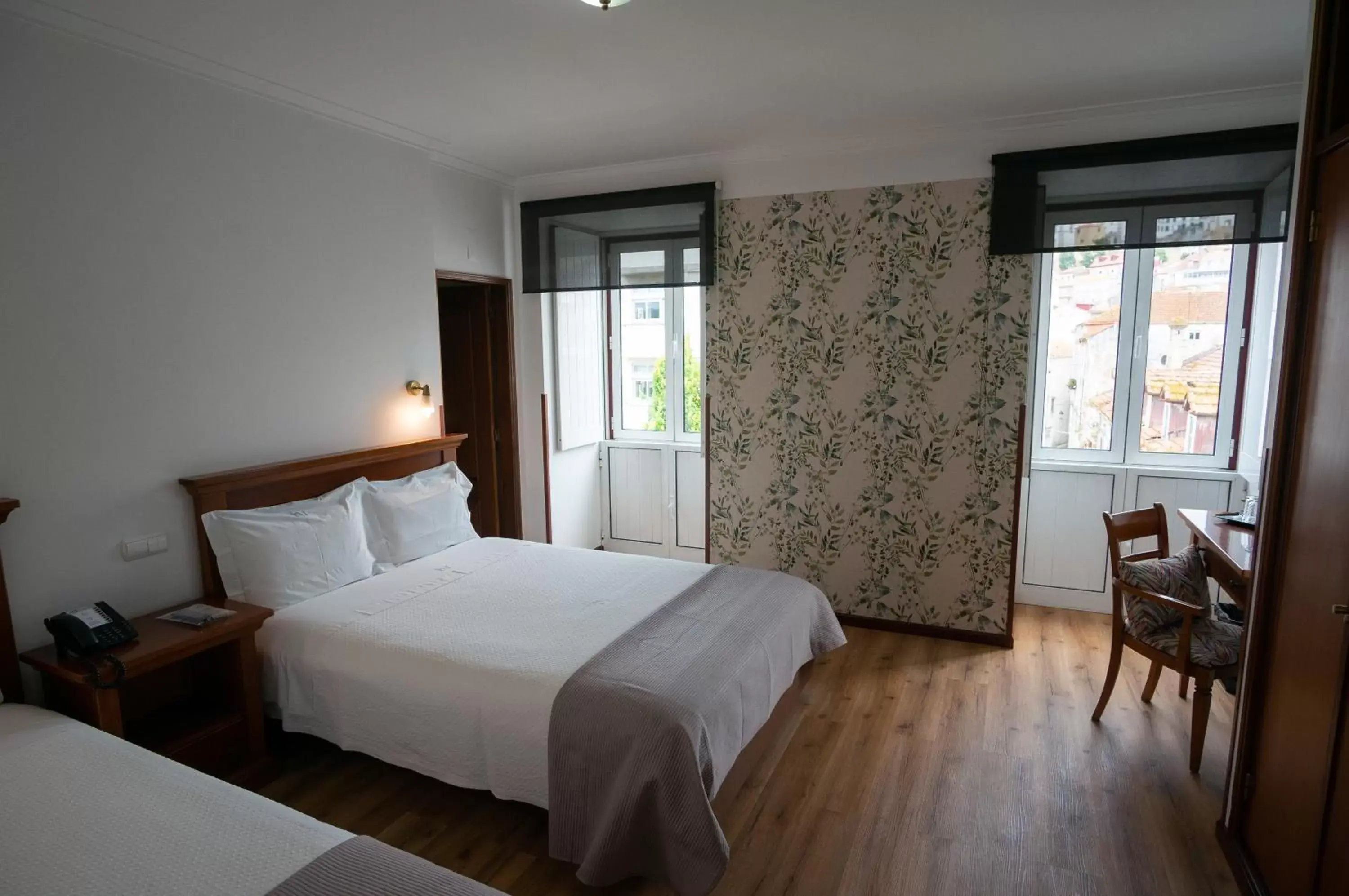 Bedroom, Bed in Hotel Vitória