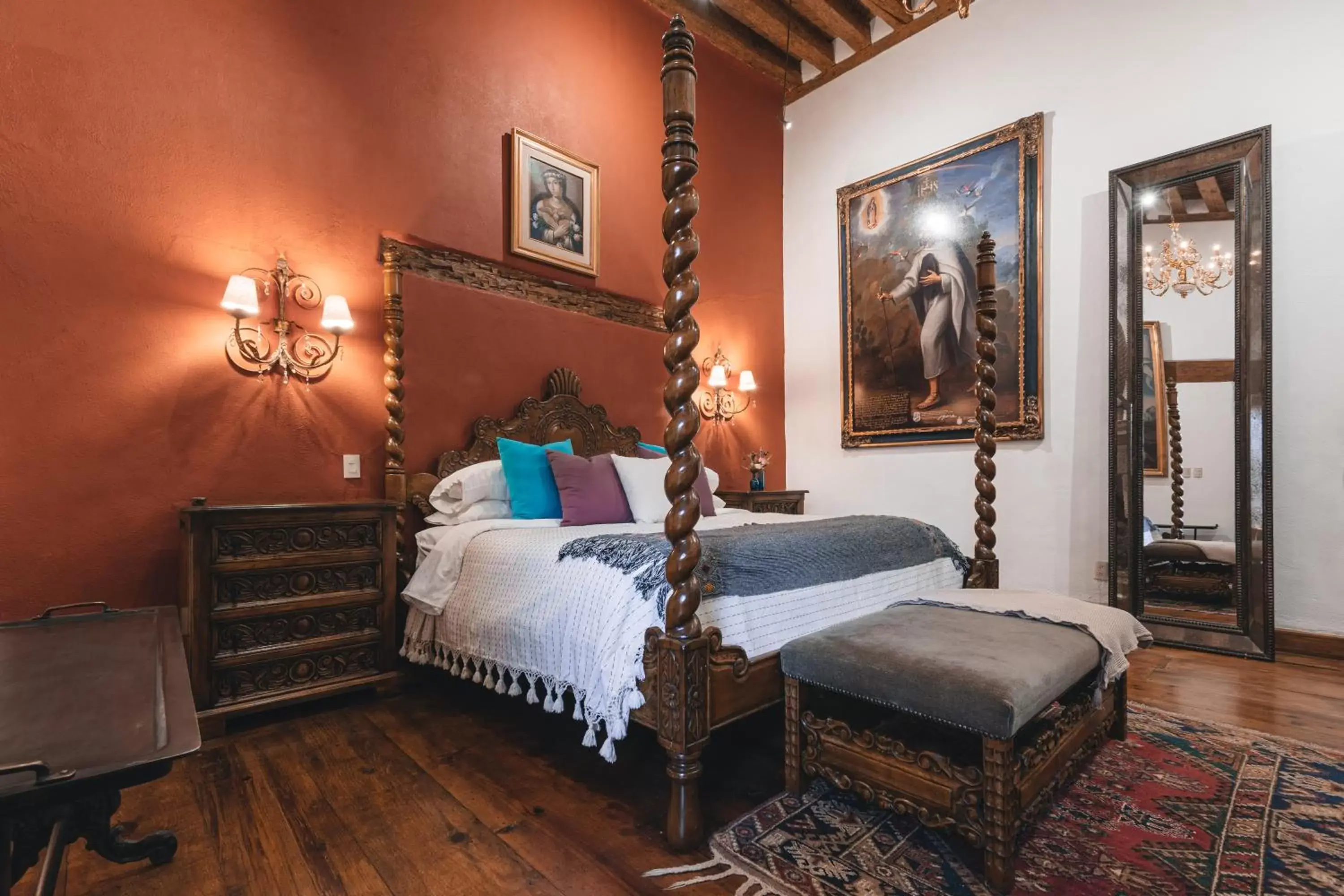 Photo of the whole room, Bed in El Edén Hotel Boutique