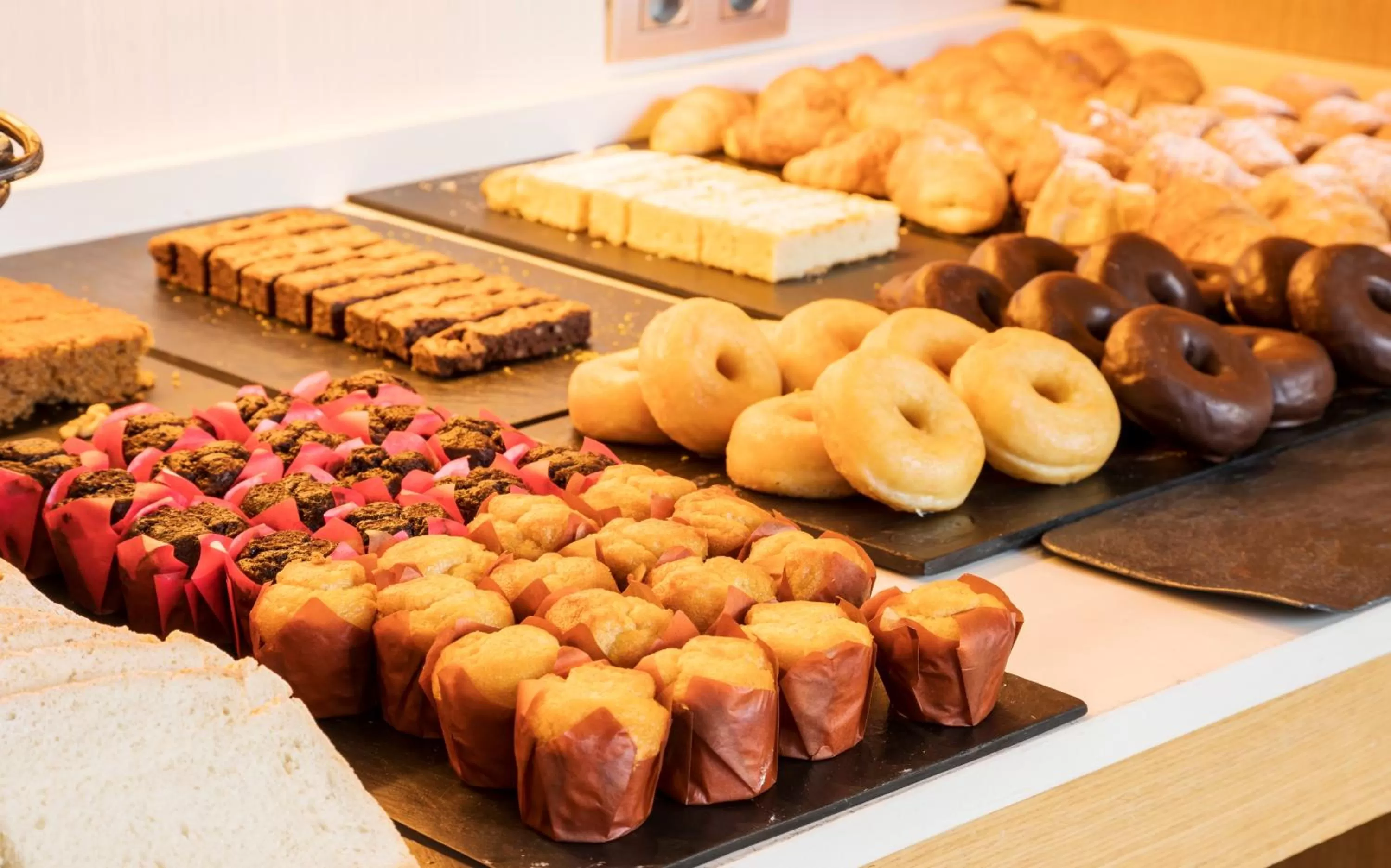 Buffet breakfast in Ilunion Aqua 3