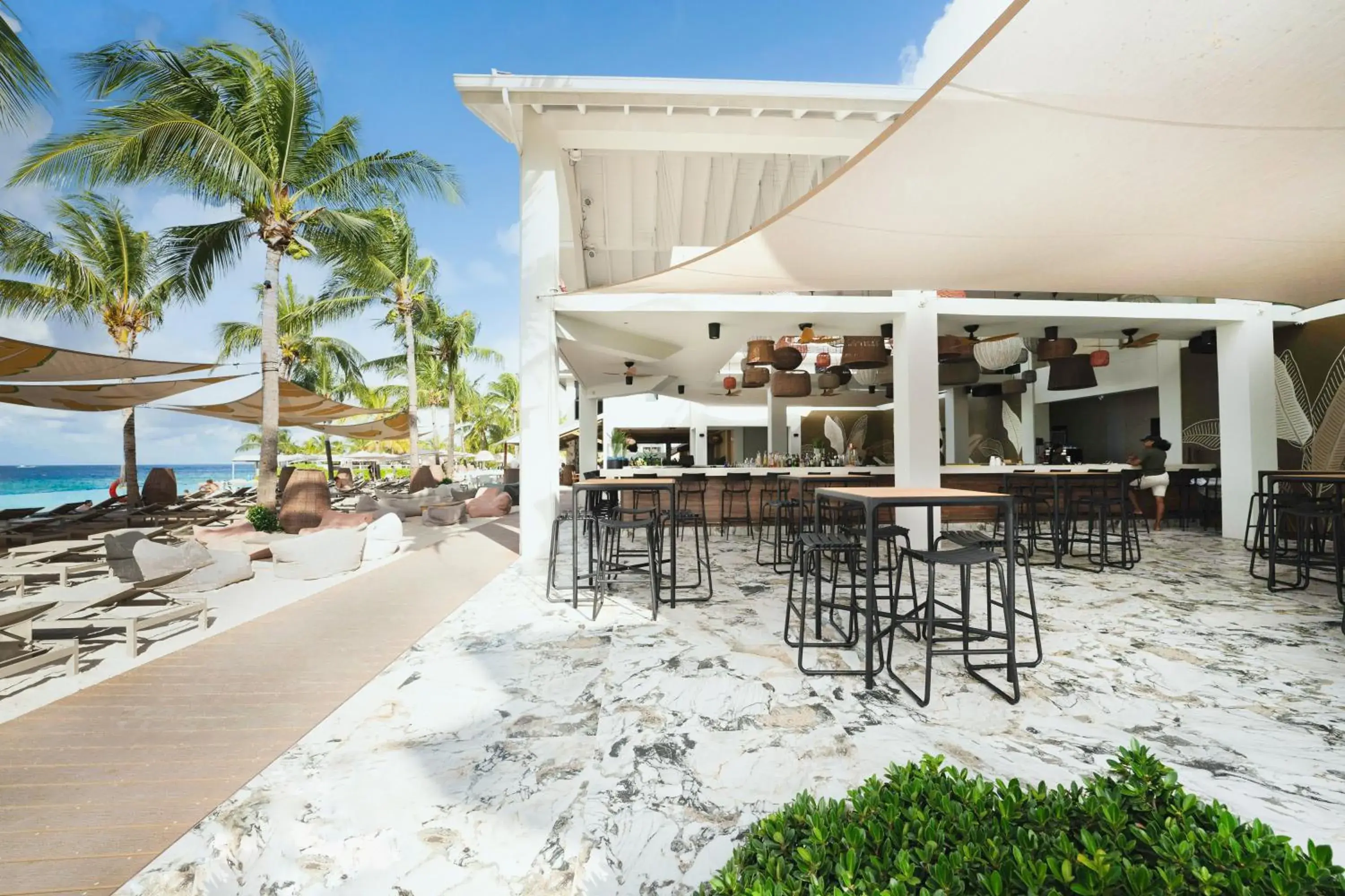 Lounge or bar, Restaurant/Places to Eat in Papagayo Beach Resort