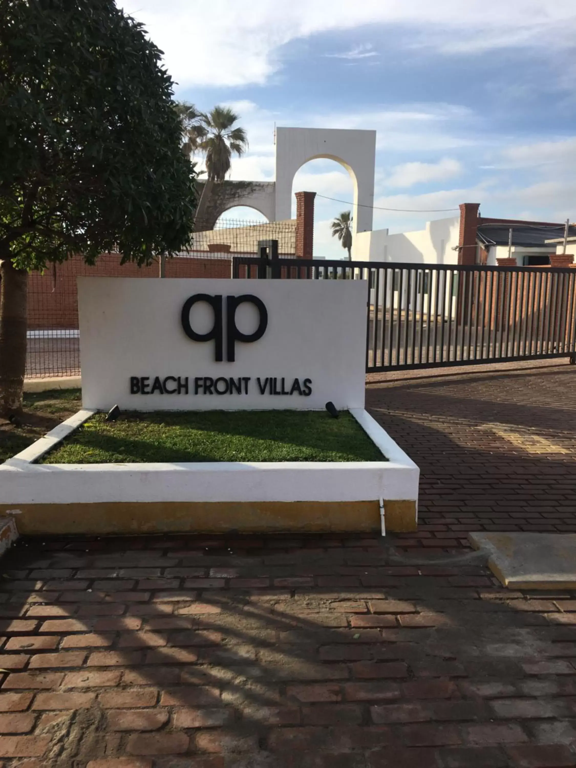 Facade/entrance in Quinta Pacifica Beachfront Villas