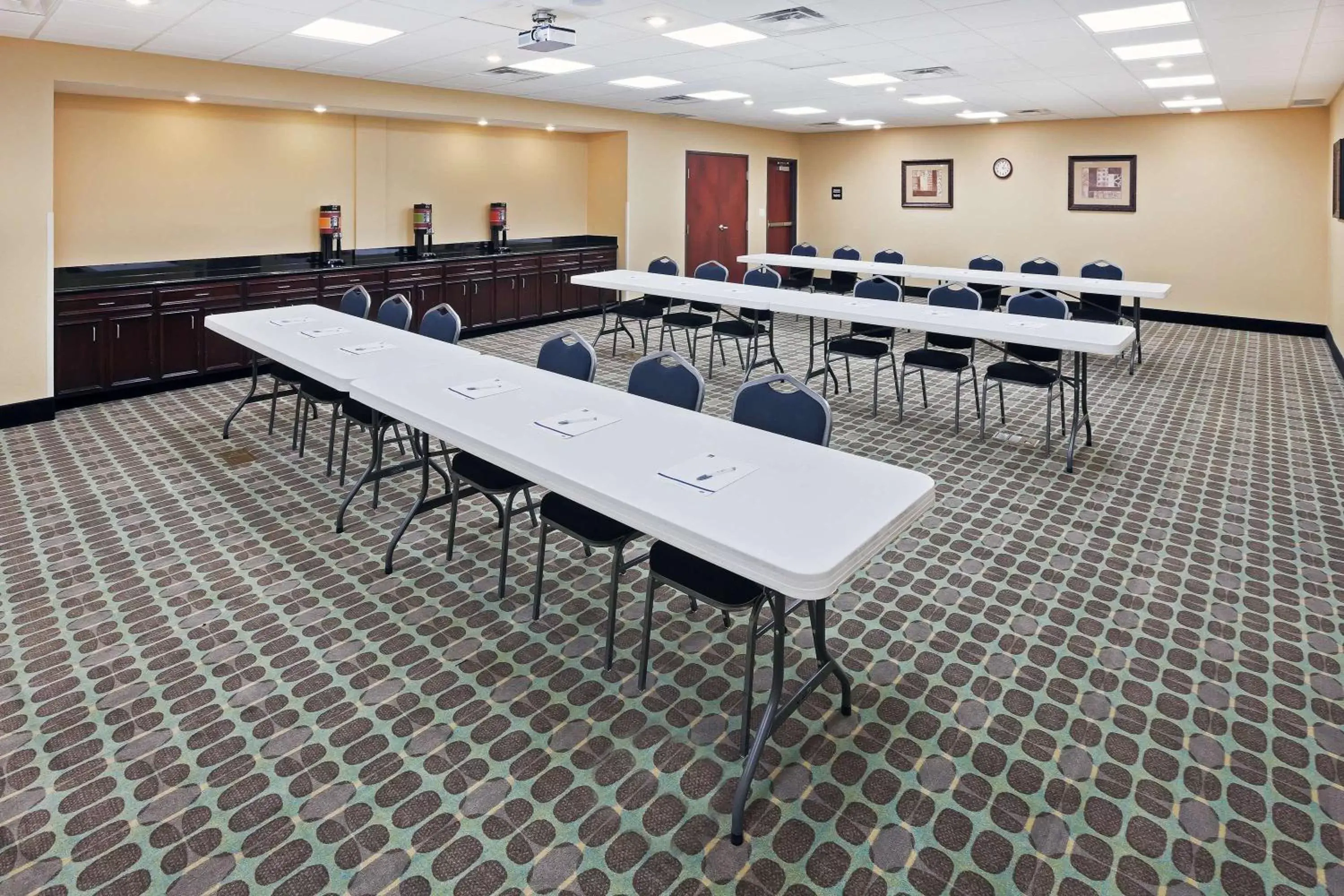 Meeting/conference room in Hampton Inn & Suites Dumas