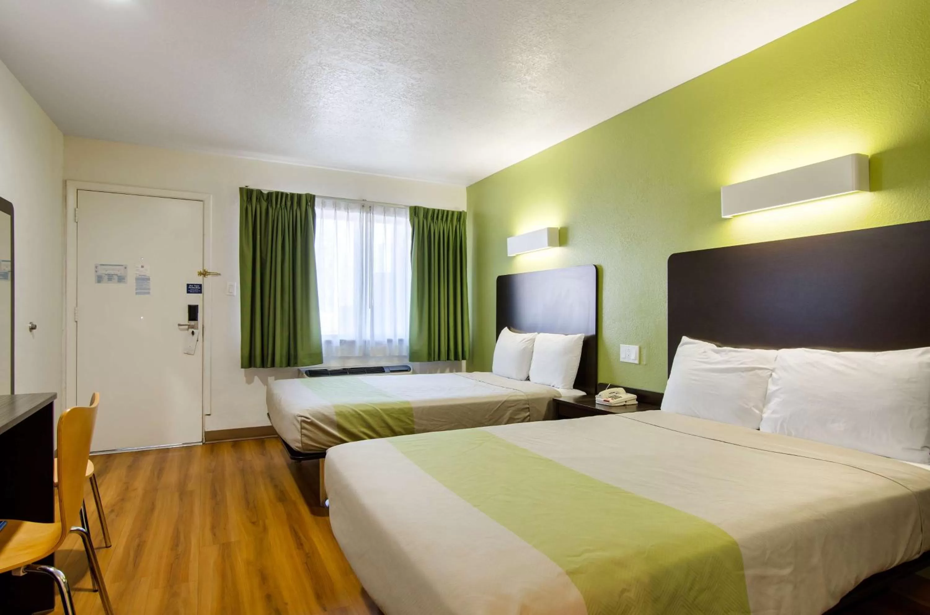 Photo of the whole room, Bed in Motel 6-Santa Fe, NM - Downtown