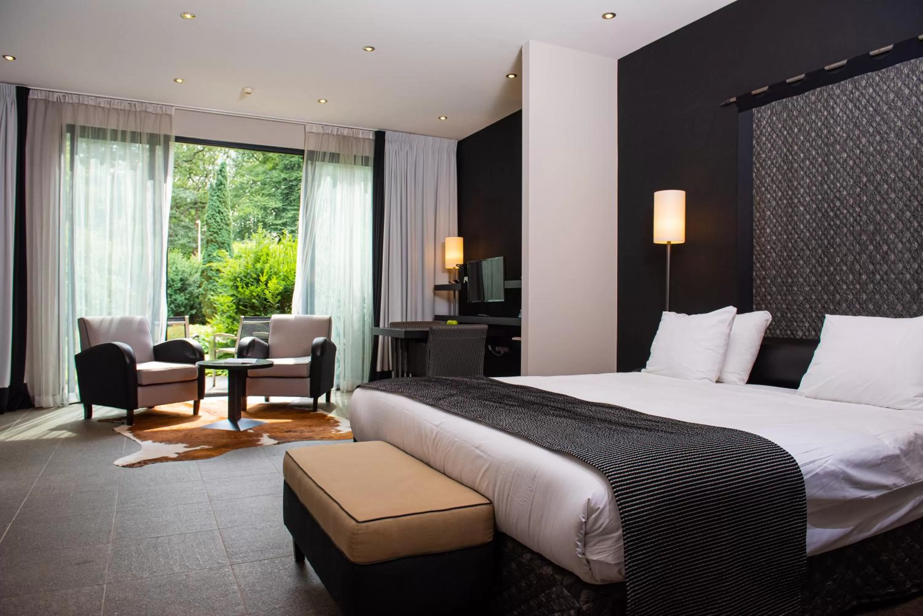 Bed in Hotel Gastronomique de Echoput