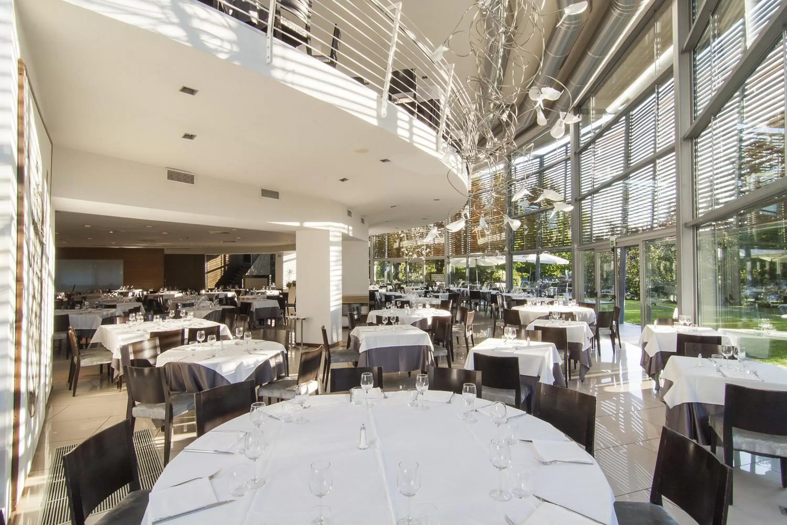 Restaurant/places to eat in Inverigo Hotel Restaurant/places to eat in Inverigo Hotel