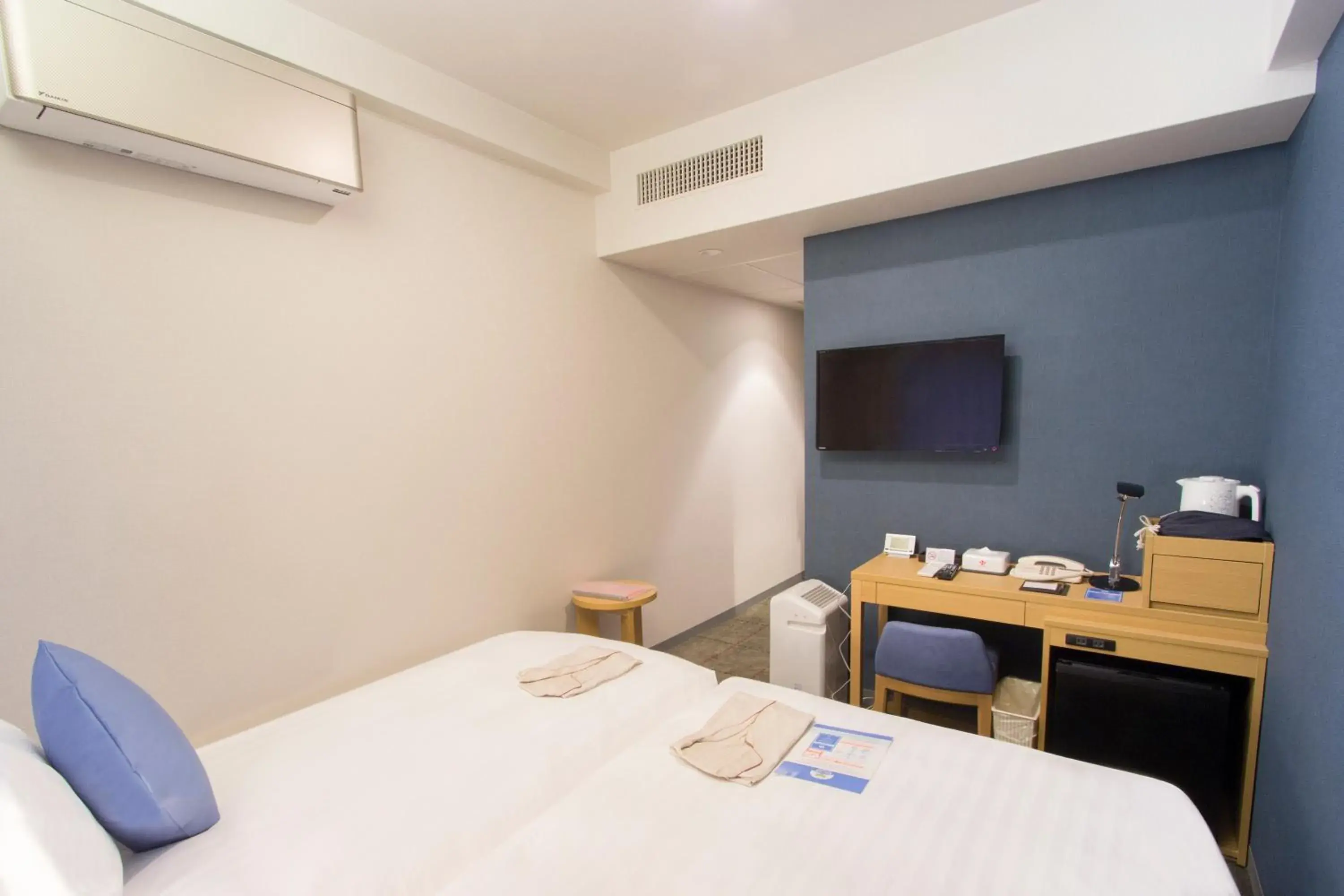 Photo of the whole room, Bed in Hearton Hotel Kyoto Photo of the whole room, Bed in Hearton Hotel Kyoto