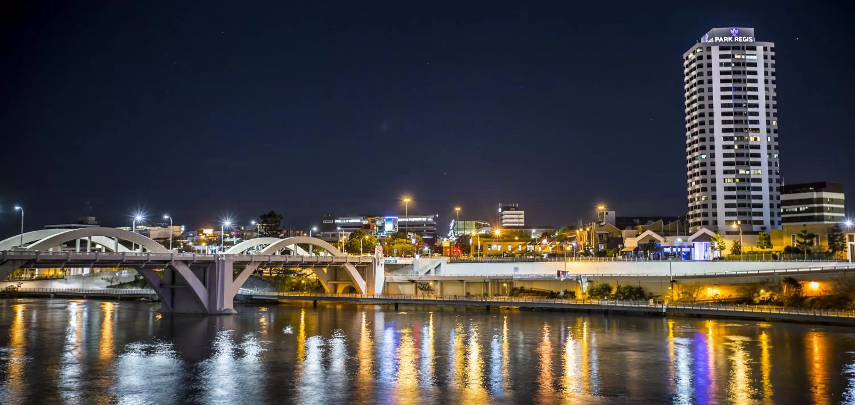 Facade/entrance in Park Regis North Quay