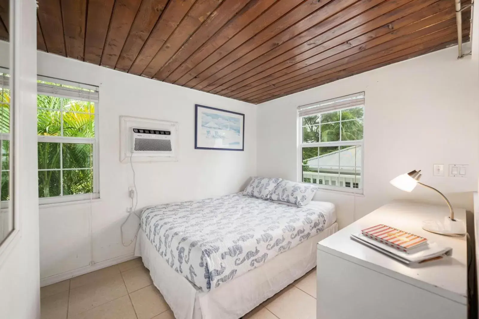 Bed in Seahorse Beach Bungalows